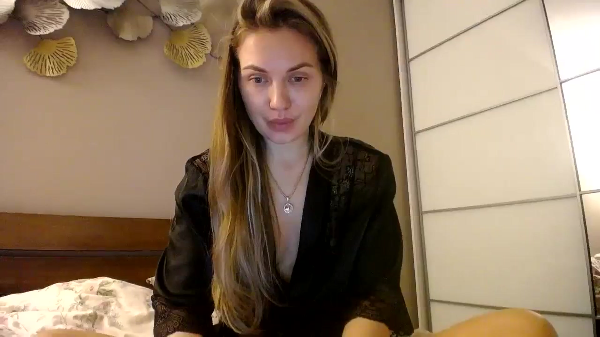 Gallery image thumbnail from StrangerG's myfreecams stream on, 02/25/2024, 22:51 image 4 of 20