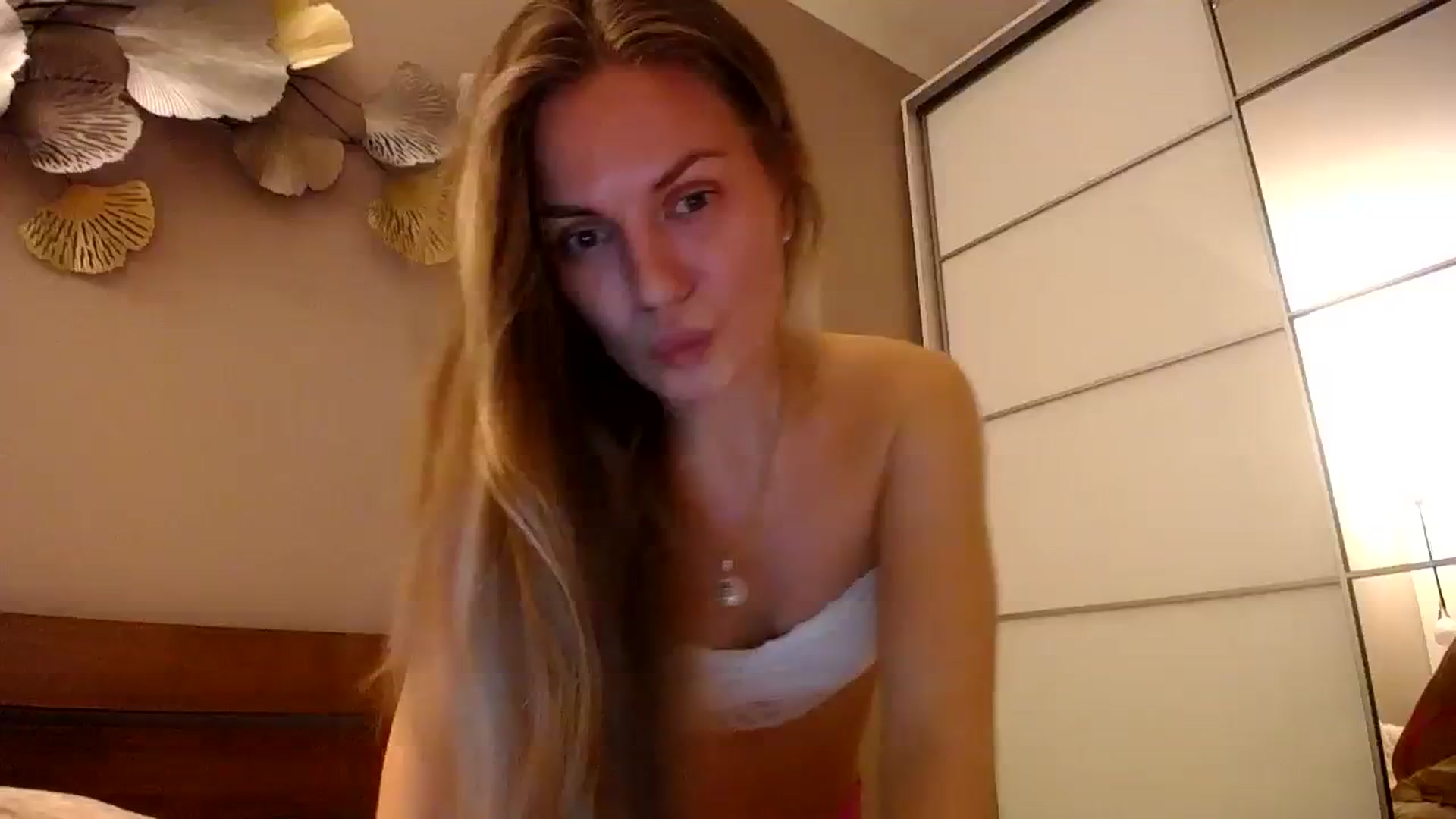 Gallery image thumbnail from StrangerG's myfreecams stream on, 03/03/2024, 23:20 image 5 of 20
