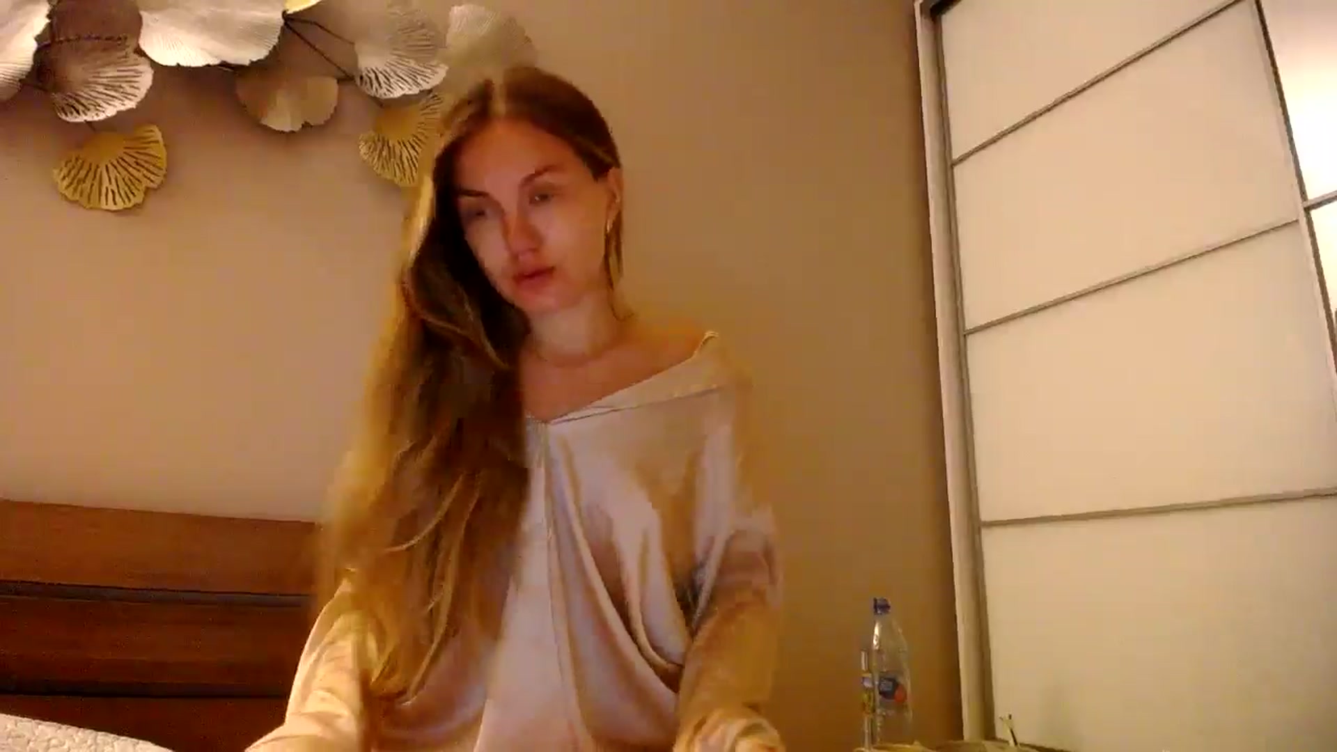 Gallery image thumbnail from StrangerG's myfreecams stream on, 07/03/2024, 20:07 image 18 of 20
