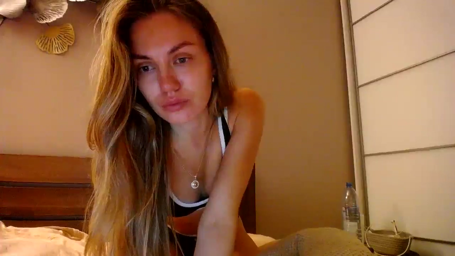 Gallery image thumbnail from StrangerG's myfreecams stream on, 07/04/2024, 21:14 image 11 of 20
