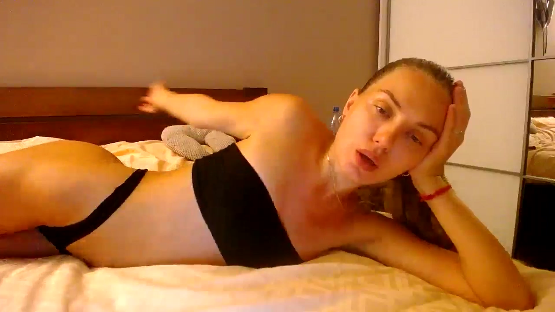 Gallery image thumbnail from StrangerG's myfreecams stream on, 07/17/2024, 21:03 image 6 of 20