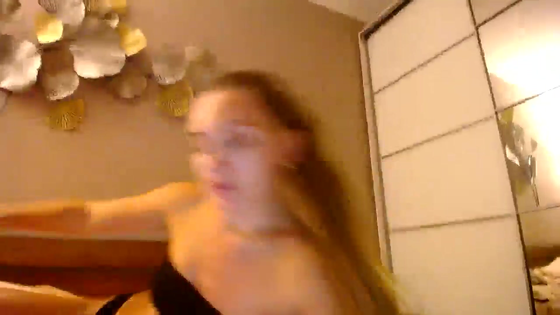 Gallery image thumbnail from StrangerG's myfreecams stream on, 07/17/2024, 21:03 image 14 of 20