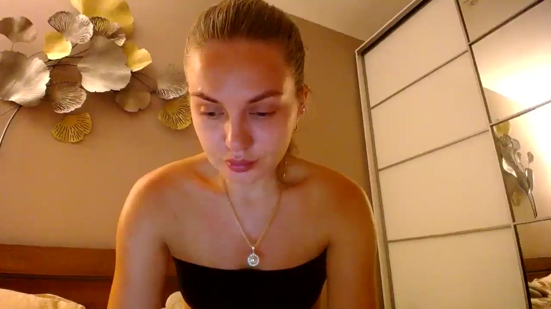Gallery image thumbnail from StrangerG's myfreecams stream on, 07/17/2024, 21:03 image 20 of 20