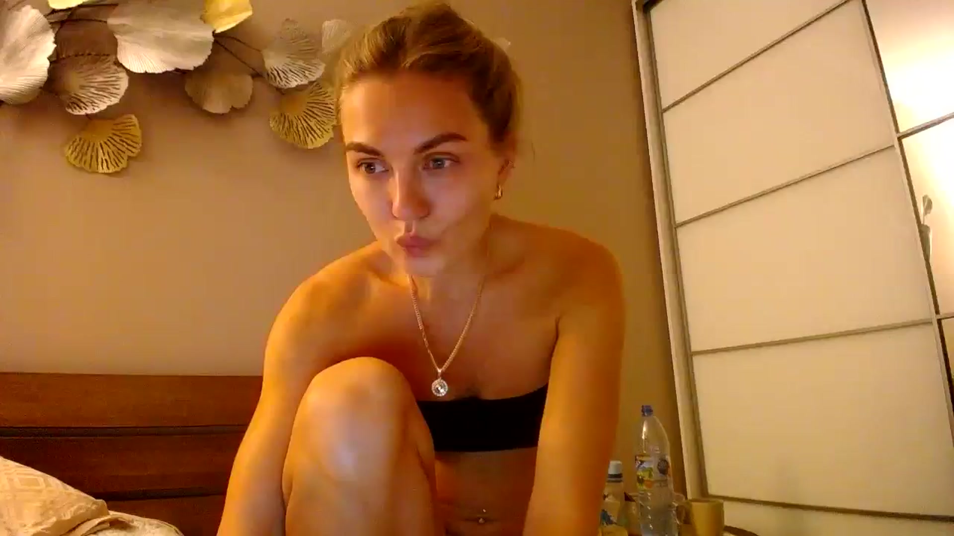Gallery image thumbnail from StrangerG's myfreecams stream on, 07/22/2024, 21:43 image 20 of 20