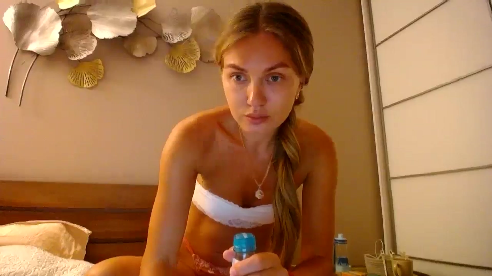 Gallery image thumbnail from StrangerG's myfreecams stream on, 07/31/2024, 21:12 image 11 of 20