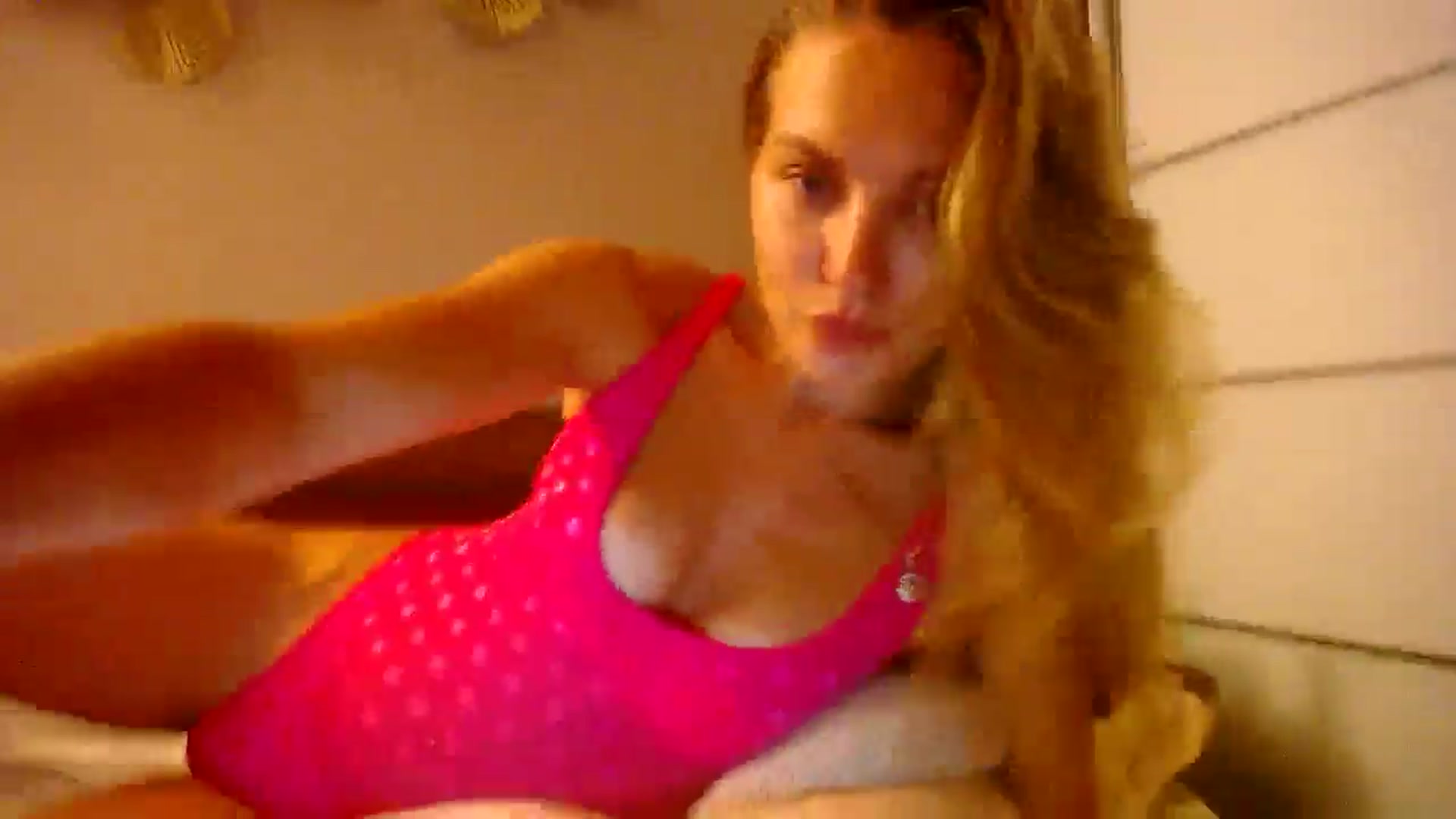 Gallery image thumbnail from StrangerG's myfreecams stream on, 08/03/2024, 20:51 image 14 of 20