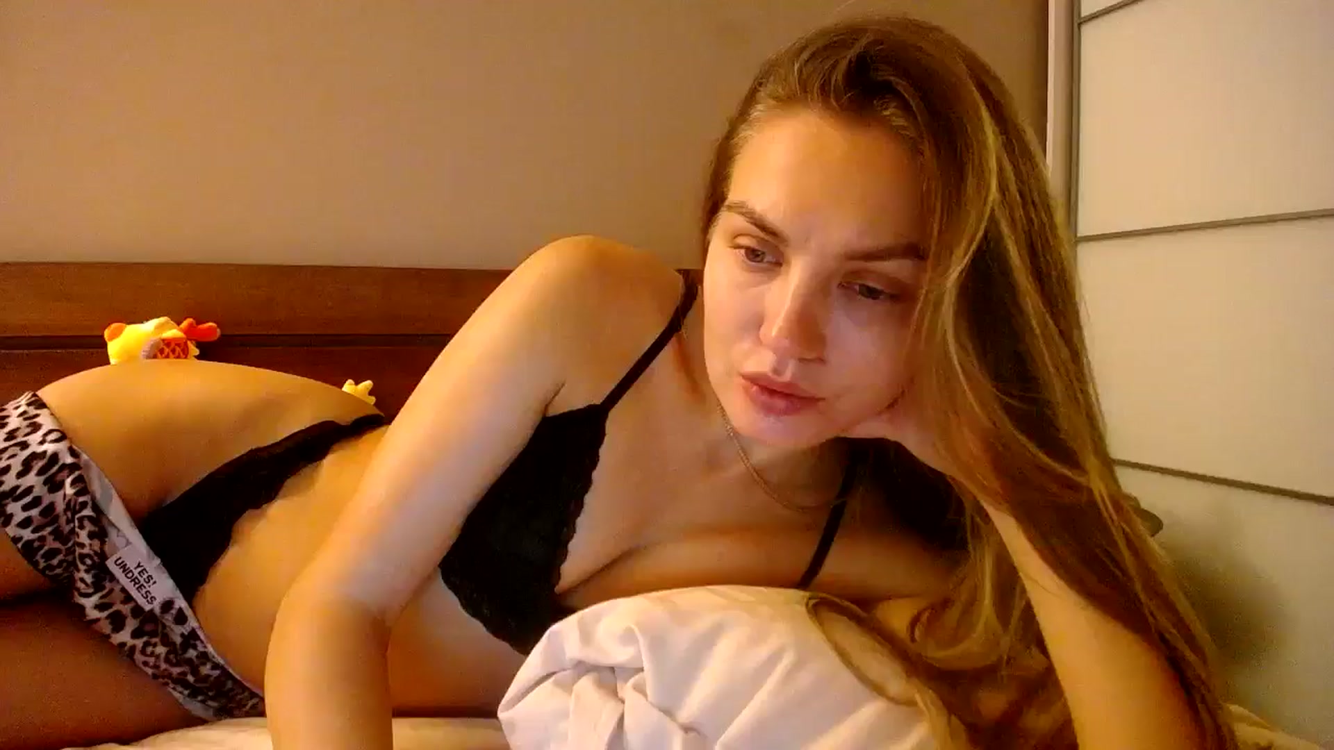Gallery image thumbnail from StrangerG's myfreecams stream on, 11/04/2024, 21:55 image 19 of 20