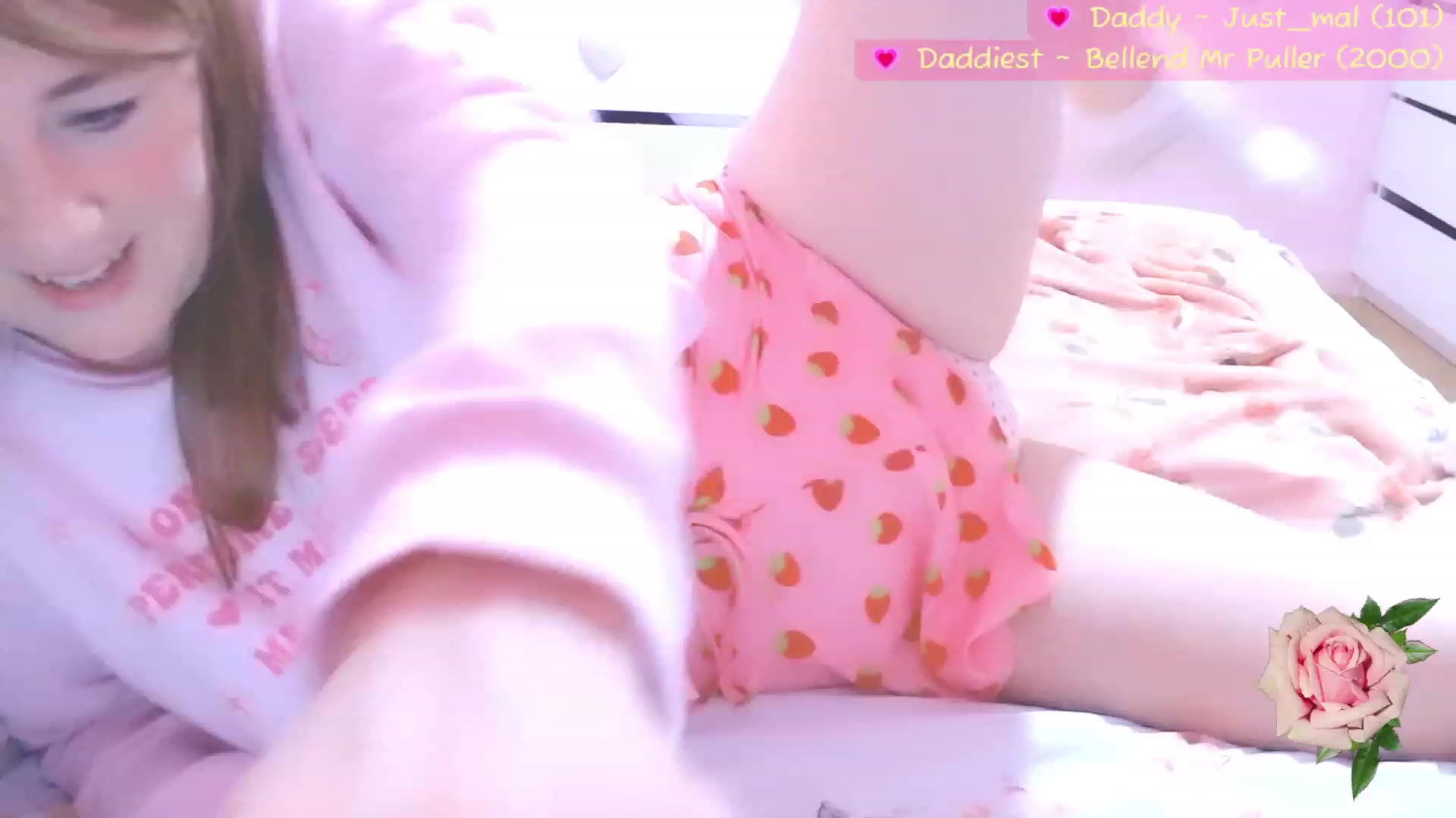 Gallery image thumbnail from StrawbabyJam's myfreecams stream on, 07/23/2023, 20:53 image 13 of 20