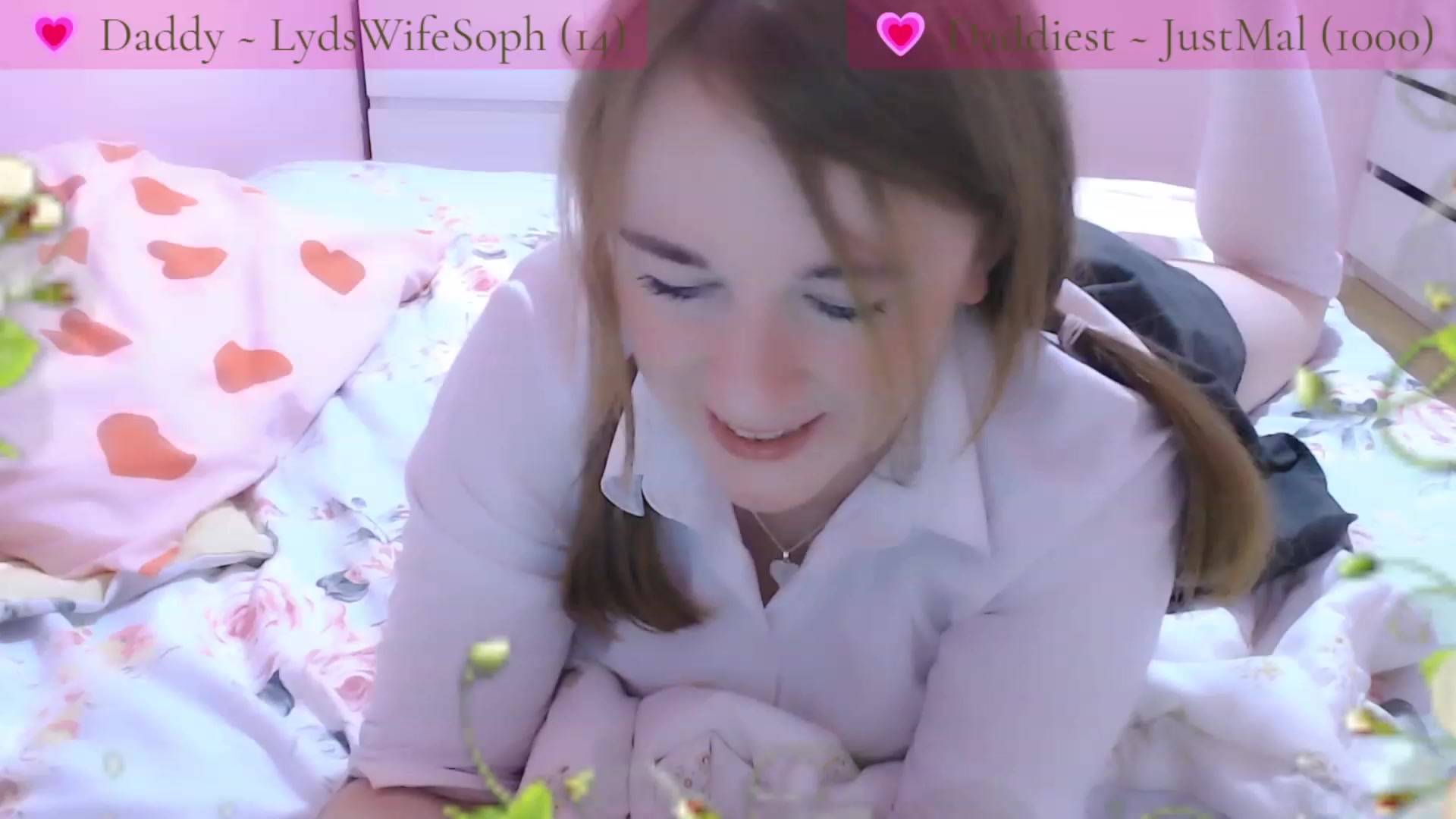 Gallery image thumbnail from StrawbabyJam's myfreecams stream on, 08/03/2023, 19:32 image 11 of 20
