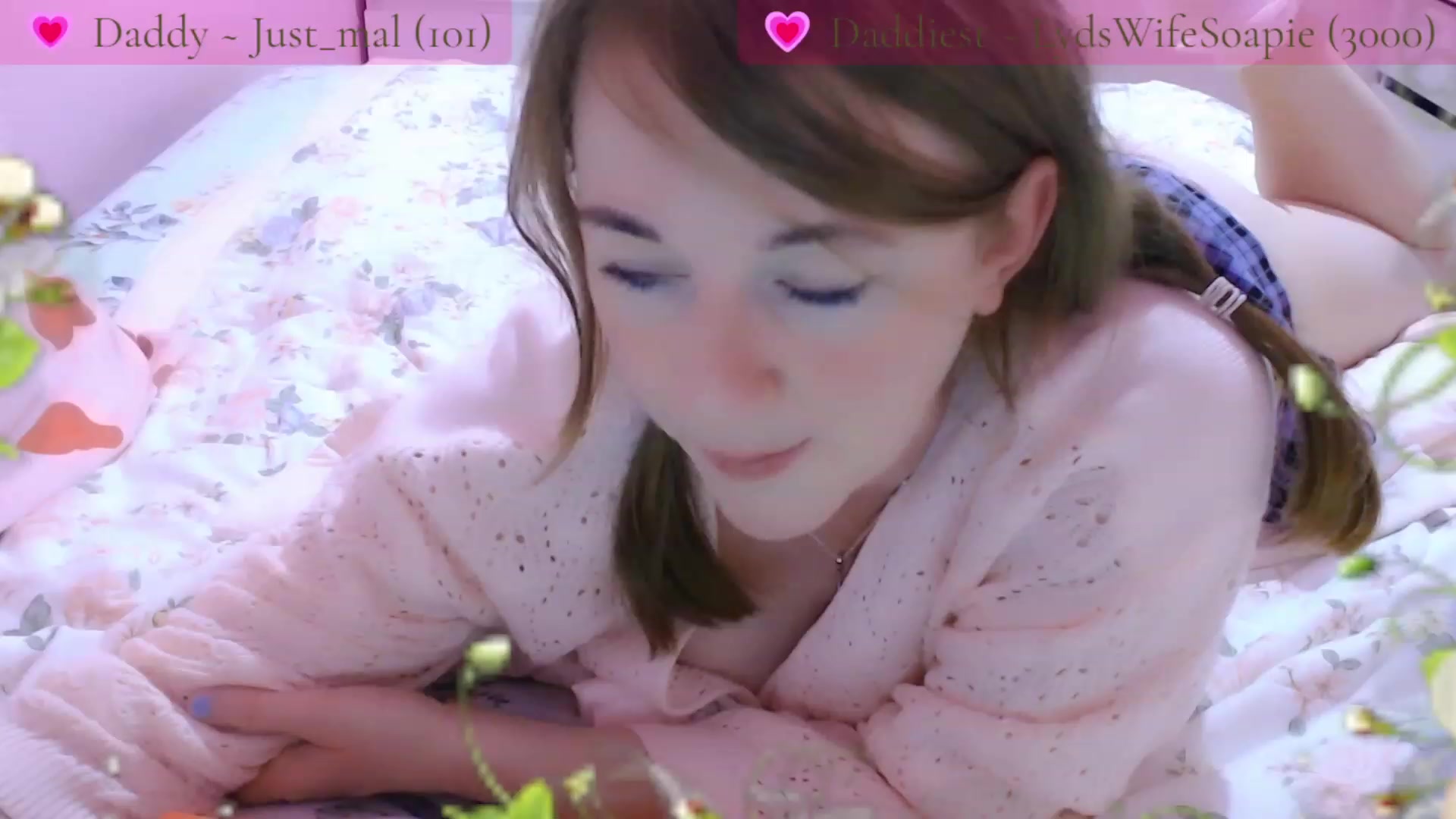 Gallery image thumbnail from StrawbabyJam's myfreecams stream on, 08/07/2023, 23:03 image 2 of 20
