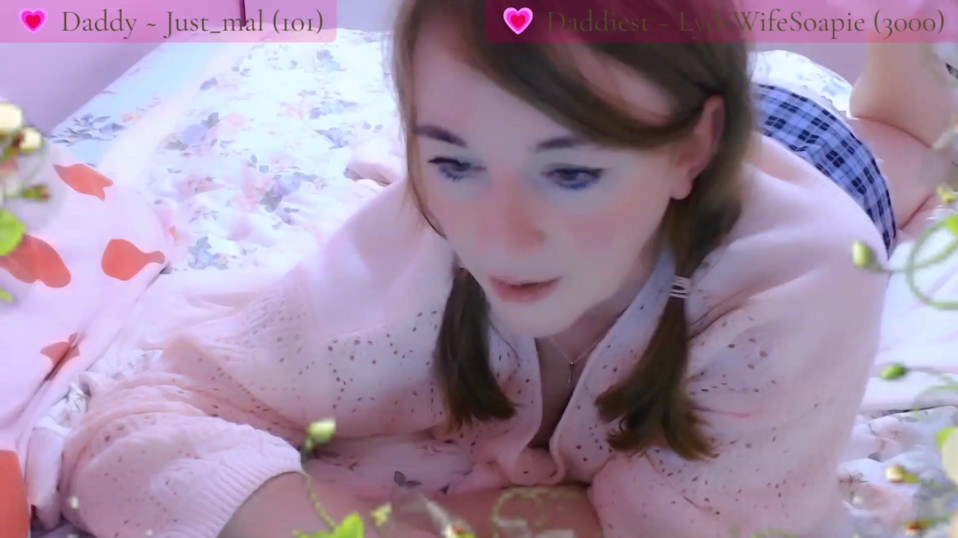 Gallery image thumbnail from StrawbabyJam's myfreecams stream on, 08/07/2023, 23:03 image 4 of 20