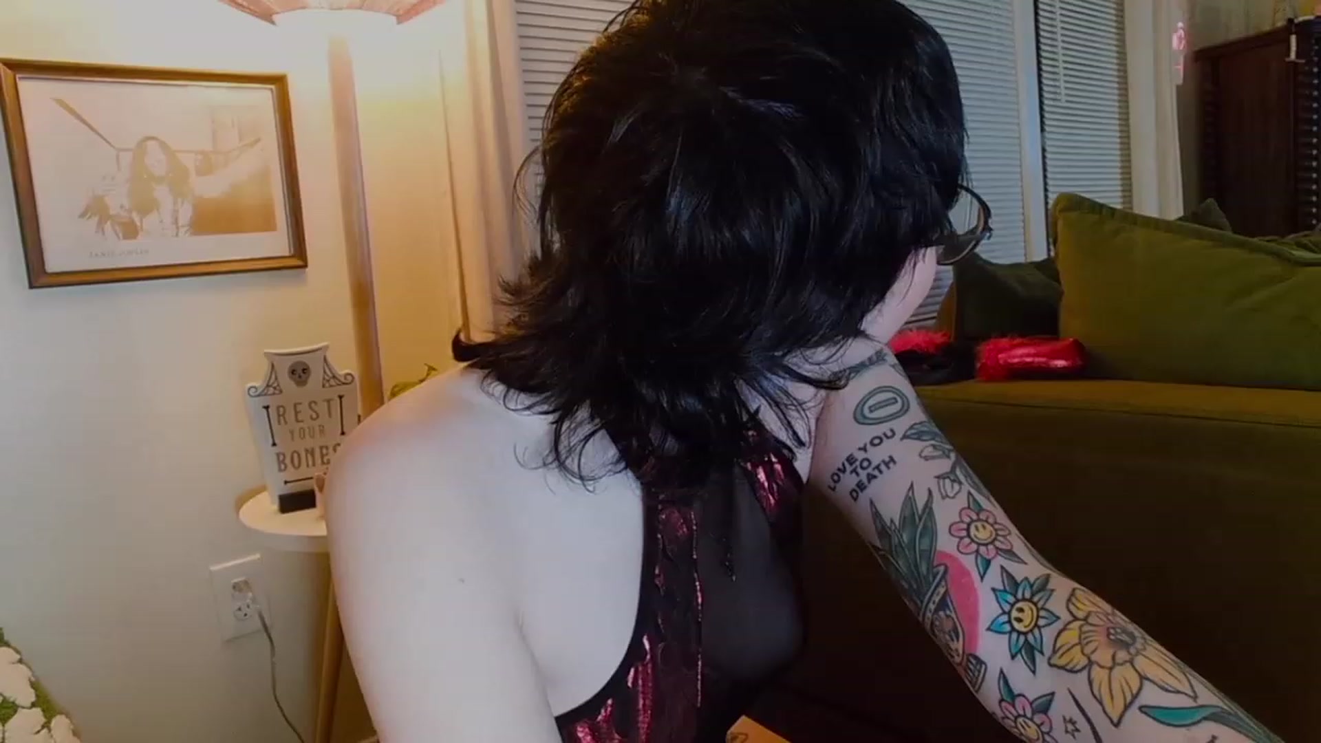 Gallery image thumbnail from Strawberrrri1's myfreecams stream on, 10/14/2023, 03:20 image 11 of 20