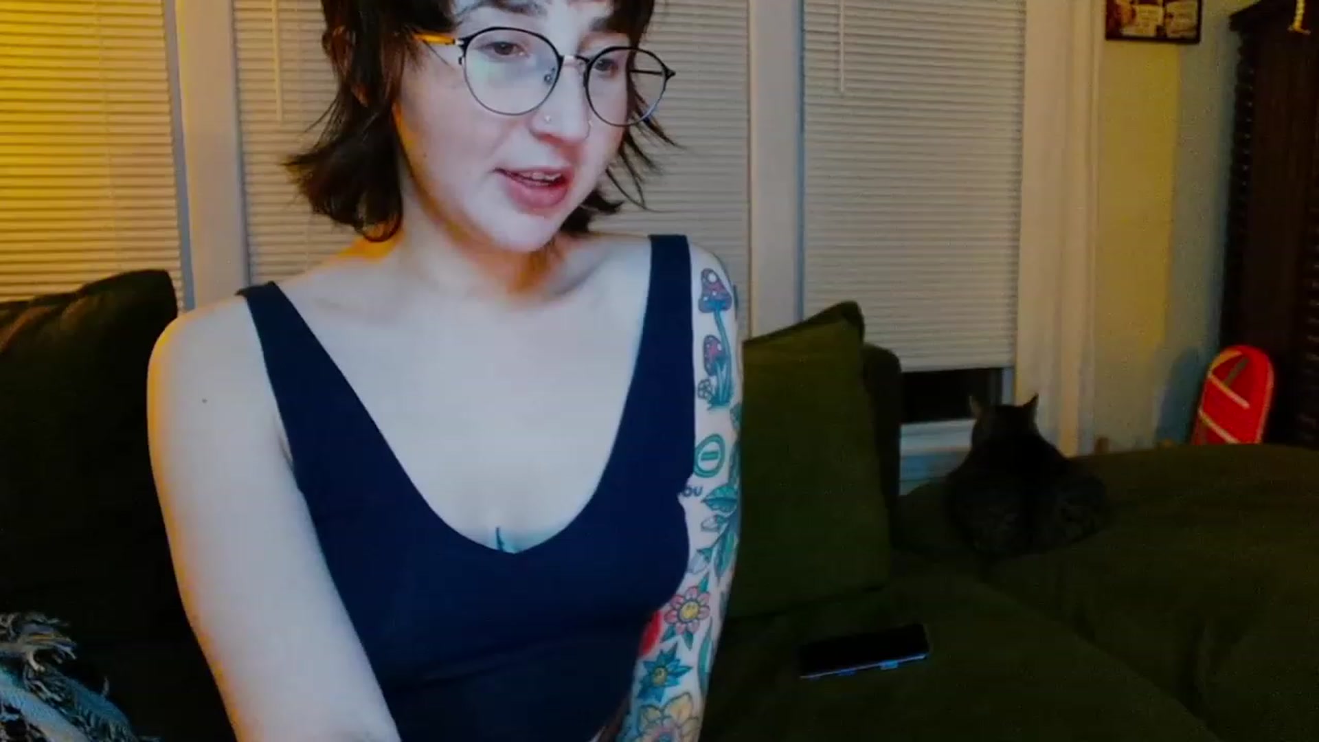 Gallery image thumbnail from Strawberrrri1's myfreecams stream on, 02/04/2024, 04:28 image 3 of 20