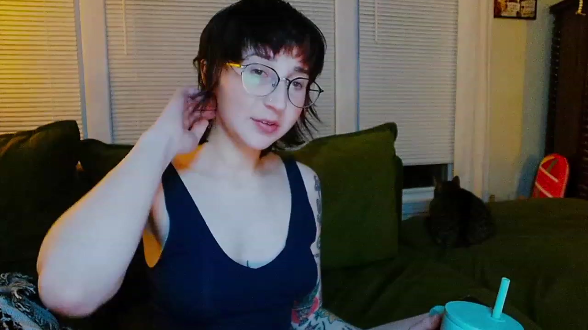 Gallery image thumbnail from Strawberrrri1's myfreecams stream on, 02/04/2024, 04:28 image 1 of 20