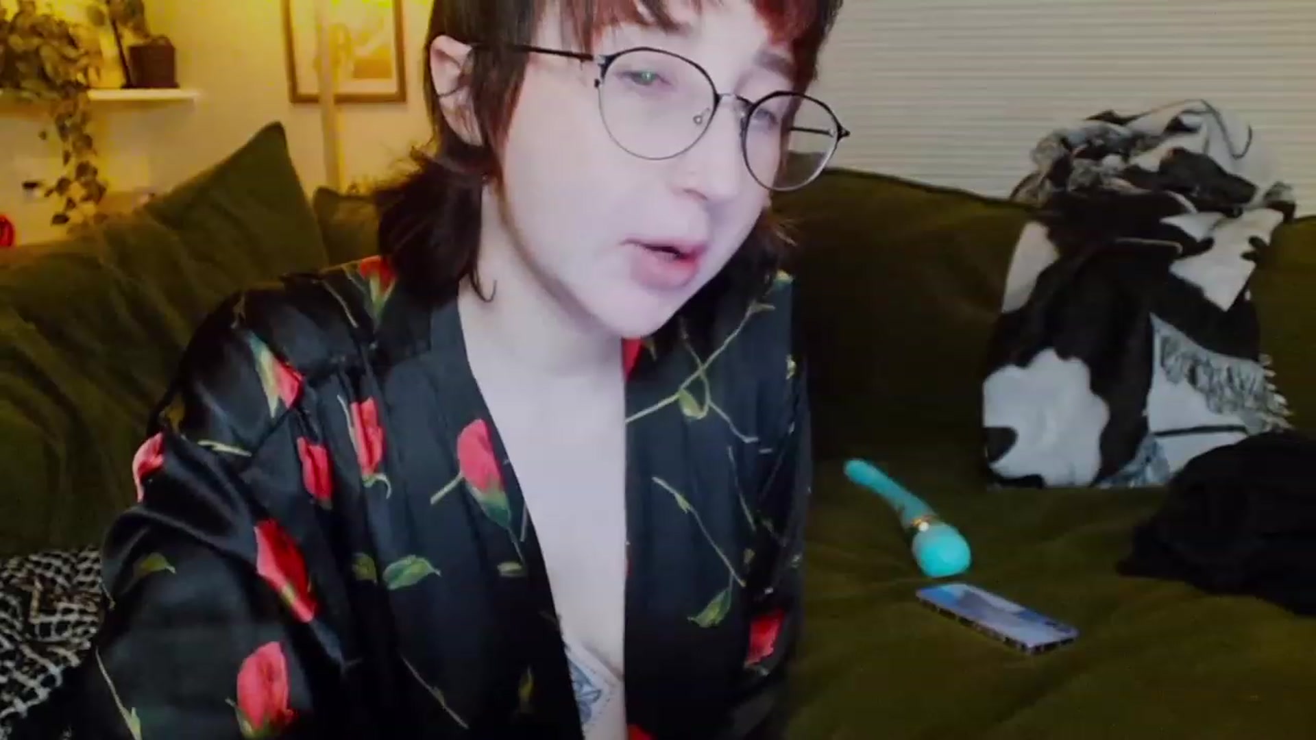 Gallery image thumbnail from Strawberrrri1's myfreecams stream on, 02/11/2024, 04:32 image 20 of 20