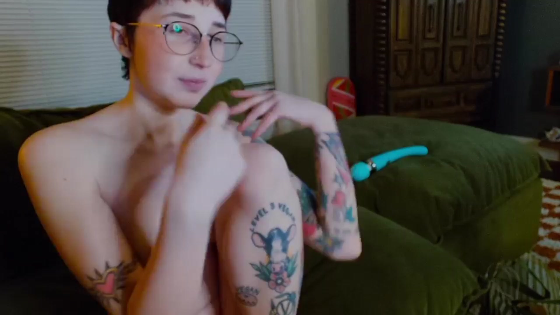 Gallery image thumbnail from Strawberrrri1's myfreecams stream on, 04/07/2024, 03:53 image 8 of 20