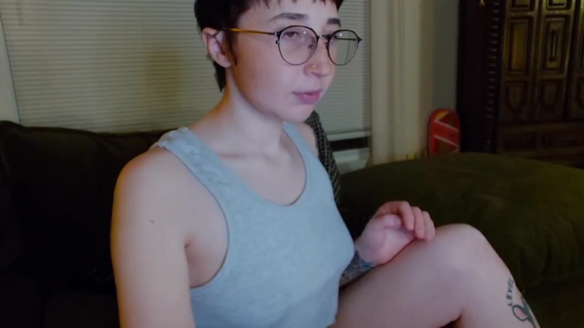 Gallery image thumbnail from Strawberrrri1's myfreecams stream on, 04/14/2024, 03:40 image 7 of 20