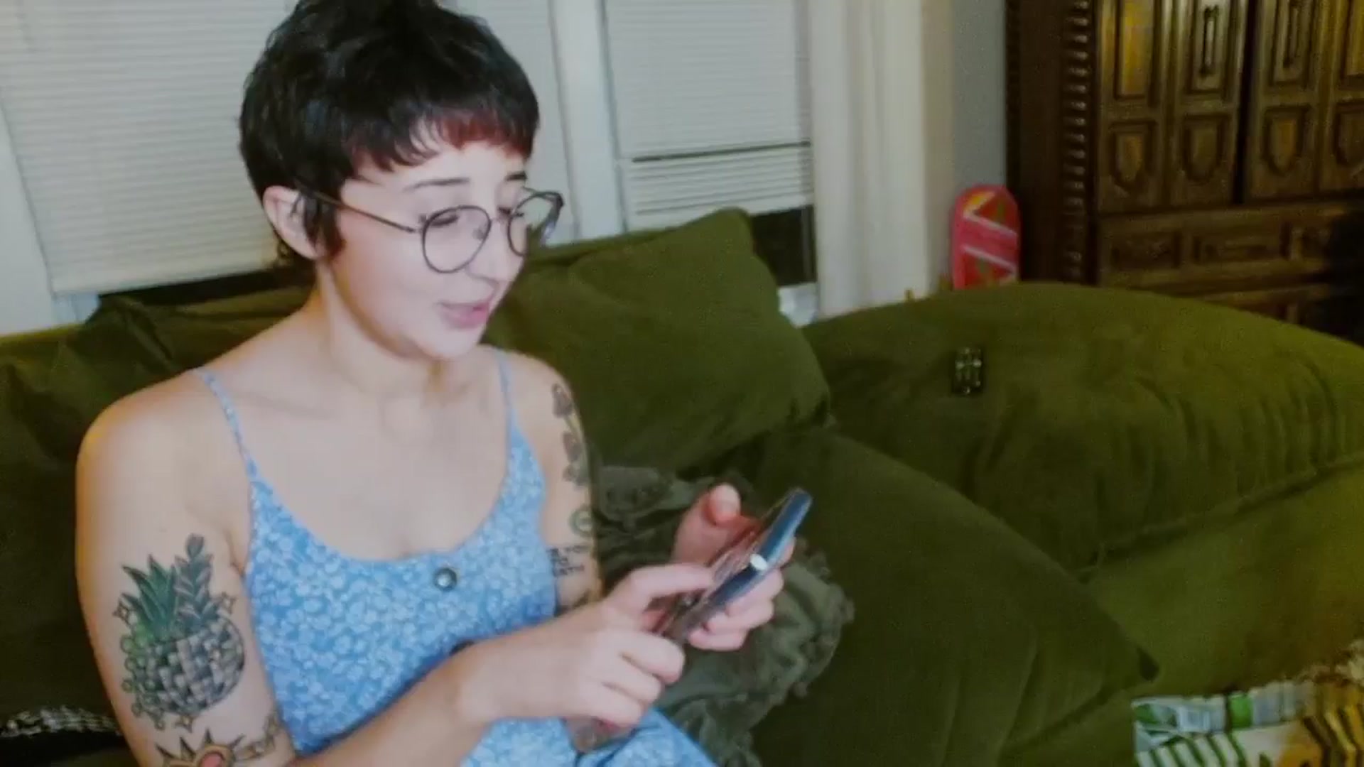Gallery image thumbnail from Strawberrrri1's myfreecams stream on, 06/23/2024, 03:55 image 20 of 20