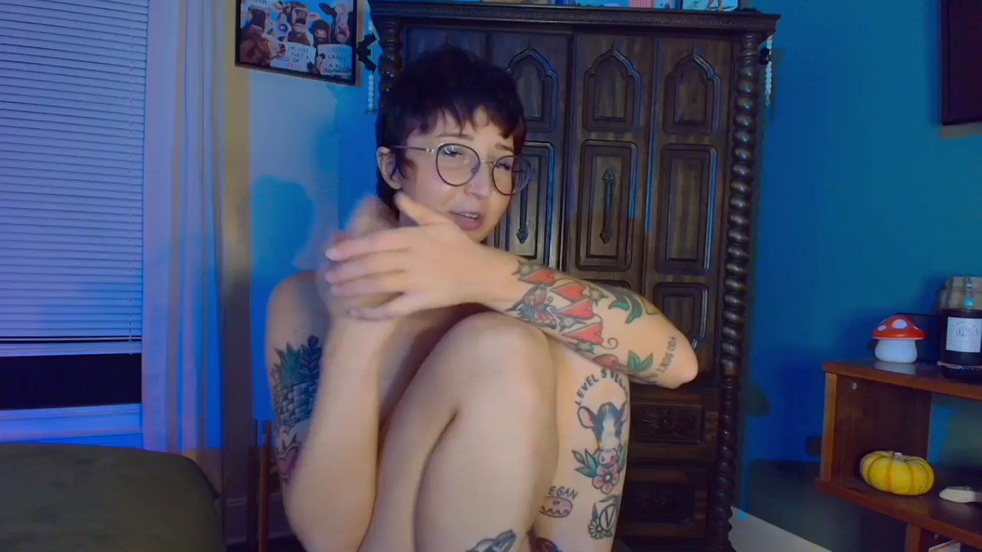 Gallery image thumbnail from Strawberrrri1's myfreecams stream on, 08/25/2024, 04:01 image 11 of 20