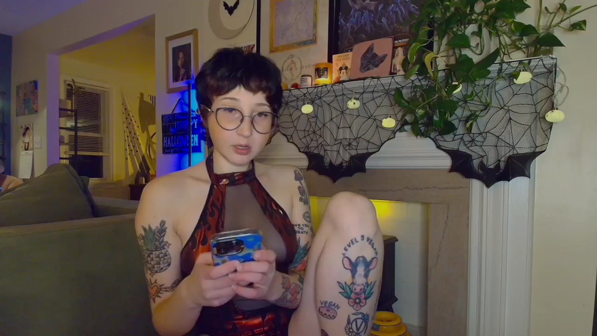 Gallery image thumbnail from Strawberrrri1's myfreecams stream on, 10/26/2024, 03:07 image 18 of 20