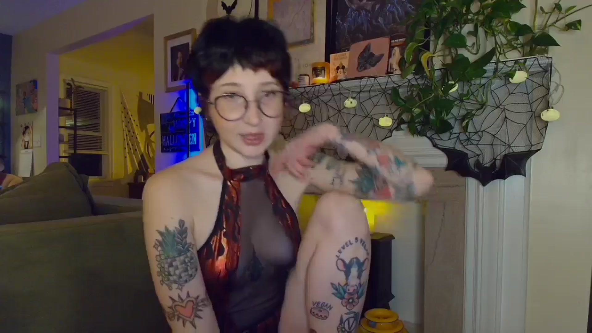 Gallery image thumbnail from Strawberrrri1's myfreecams stream on, 10/26/2024, 03:07 image 17 of 20