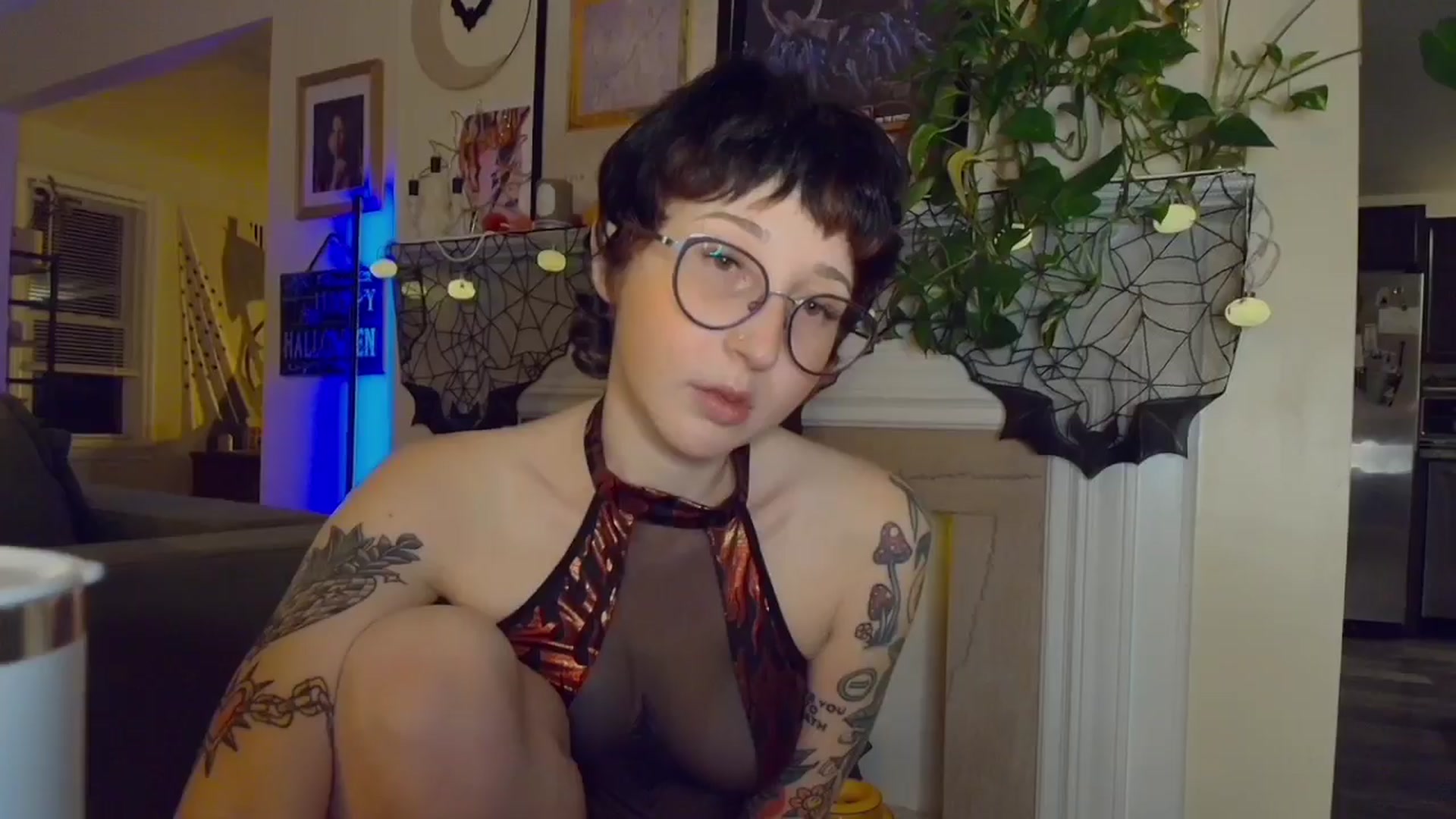 Gallery image thumbnail from Strawberrrri1's myfreecams stream on, 10/26/2024, 03:07 image 2 of 20