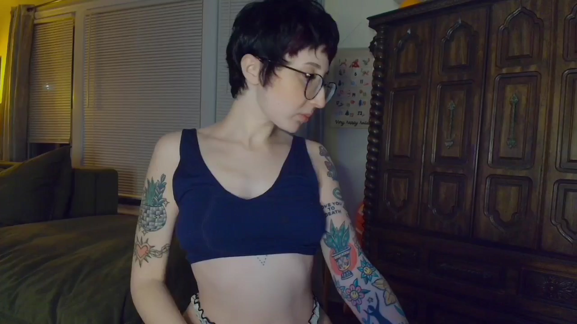Gallery image thumbnail from Strawberrrri1's myfreecams stream on, 12/08/2024, 04:30 image 3 of 20