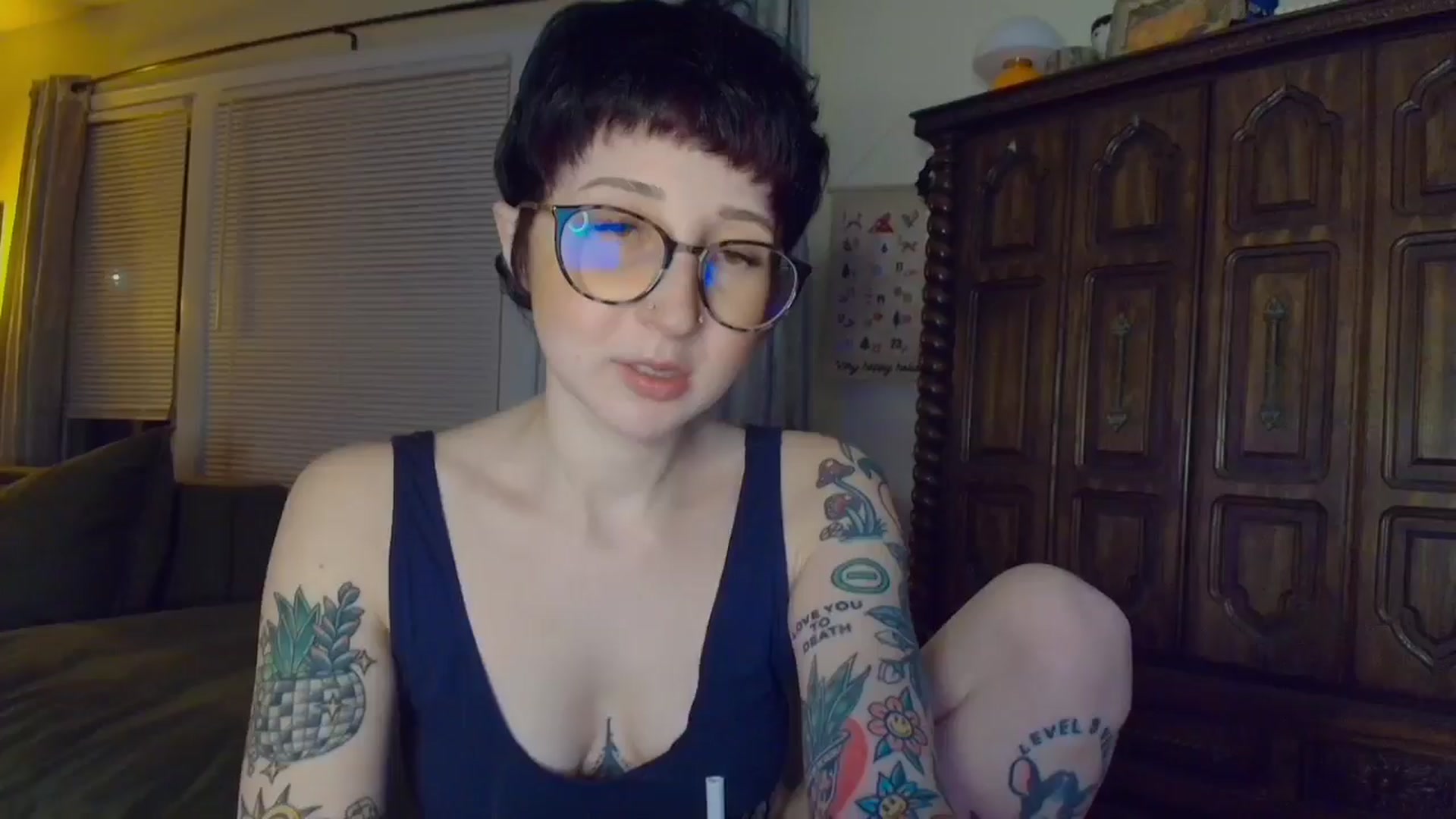 Gallery image thumbnail from Strawberrrri1's myfreecams stream on, 12/08/2024, 04:30 image 2 of 20