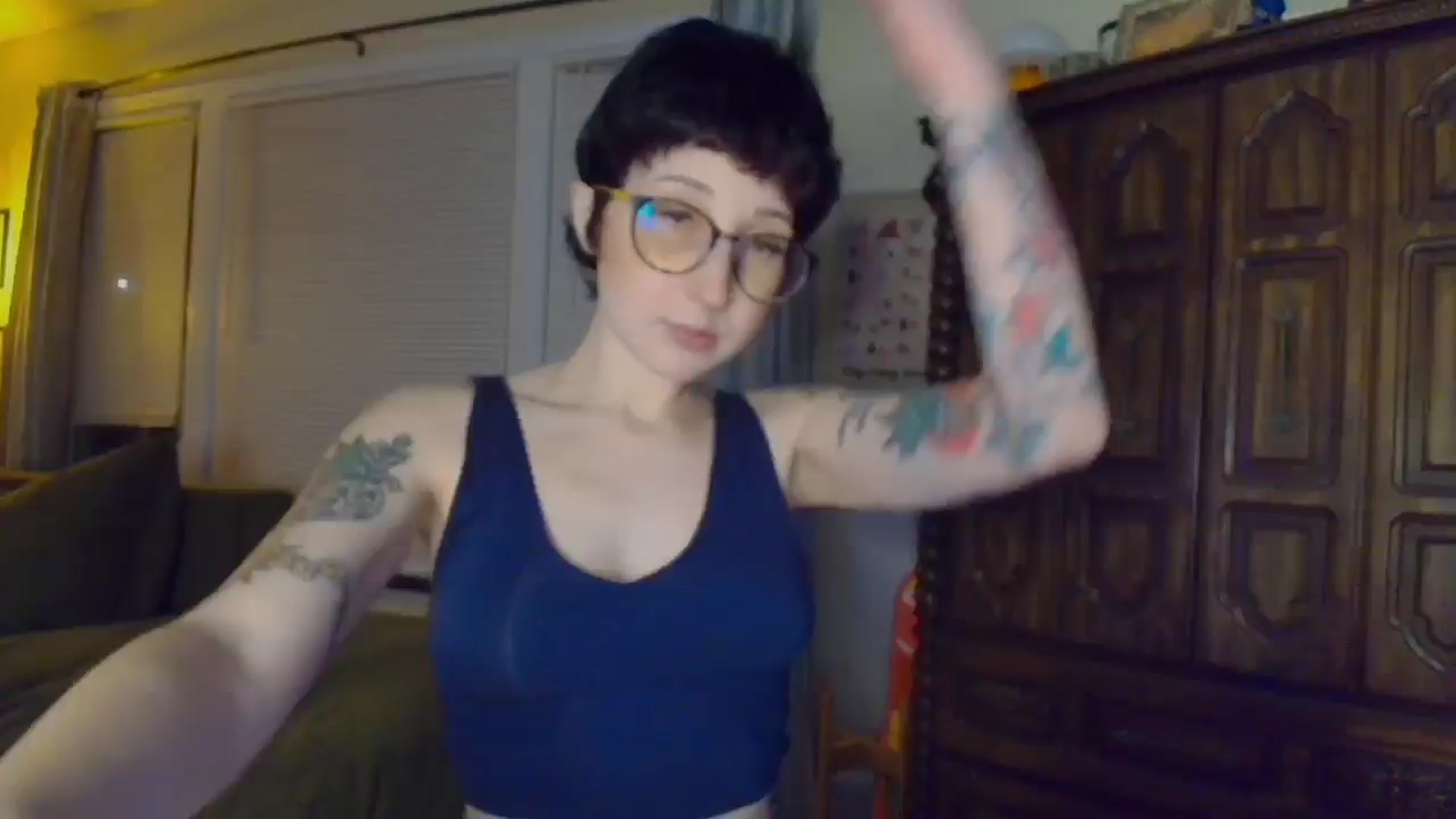 Gallery image thumbnail from Strawberrrri1's myfreecams stream on, 12/08/2024, 04:30 image 4 of 20