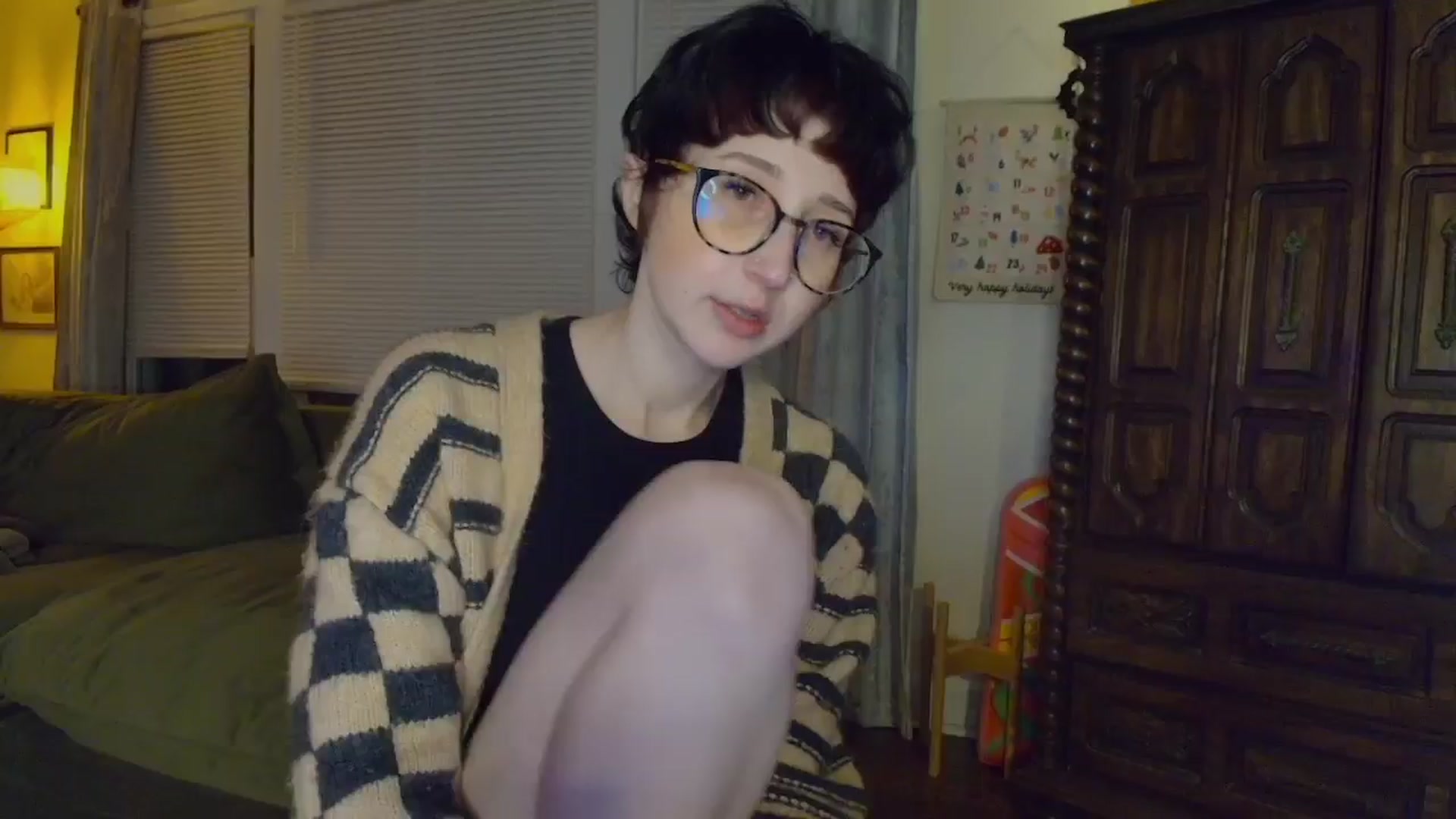 Gallery image thumbnail from Strawberrrri1's myfreecams stream on, 01/05/2025, 04:31 image 16 of 20
