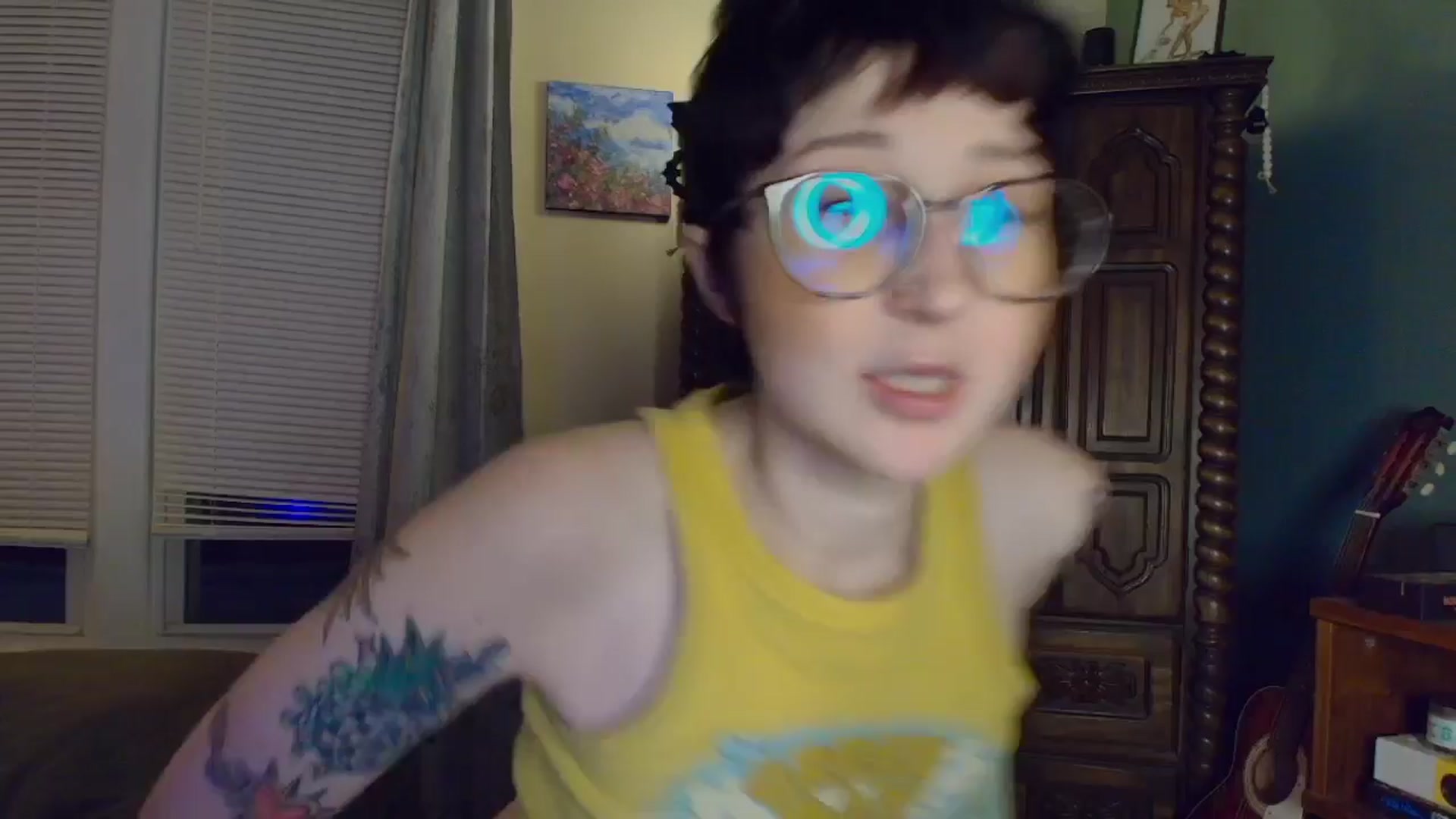 Gallery image thumbnail from Strawberrrri1's myfreecams stream on, 01/12/2025, 04:06 image 1 of 20