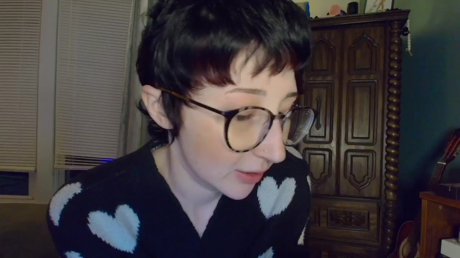 Gallery image thumbnail from Strawberrrri1's myfreecams stream on, 01/12/2025, 04:06 image 16 of 20