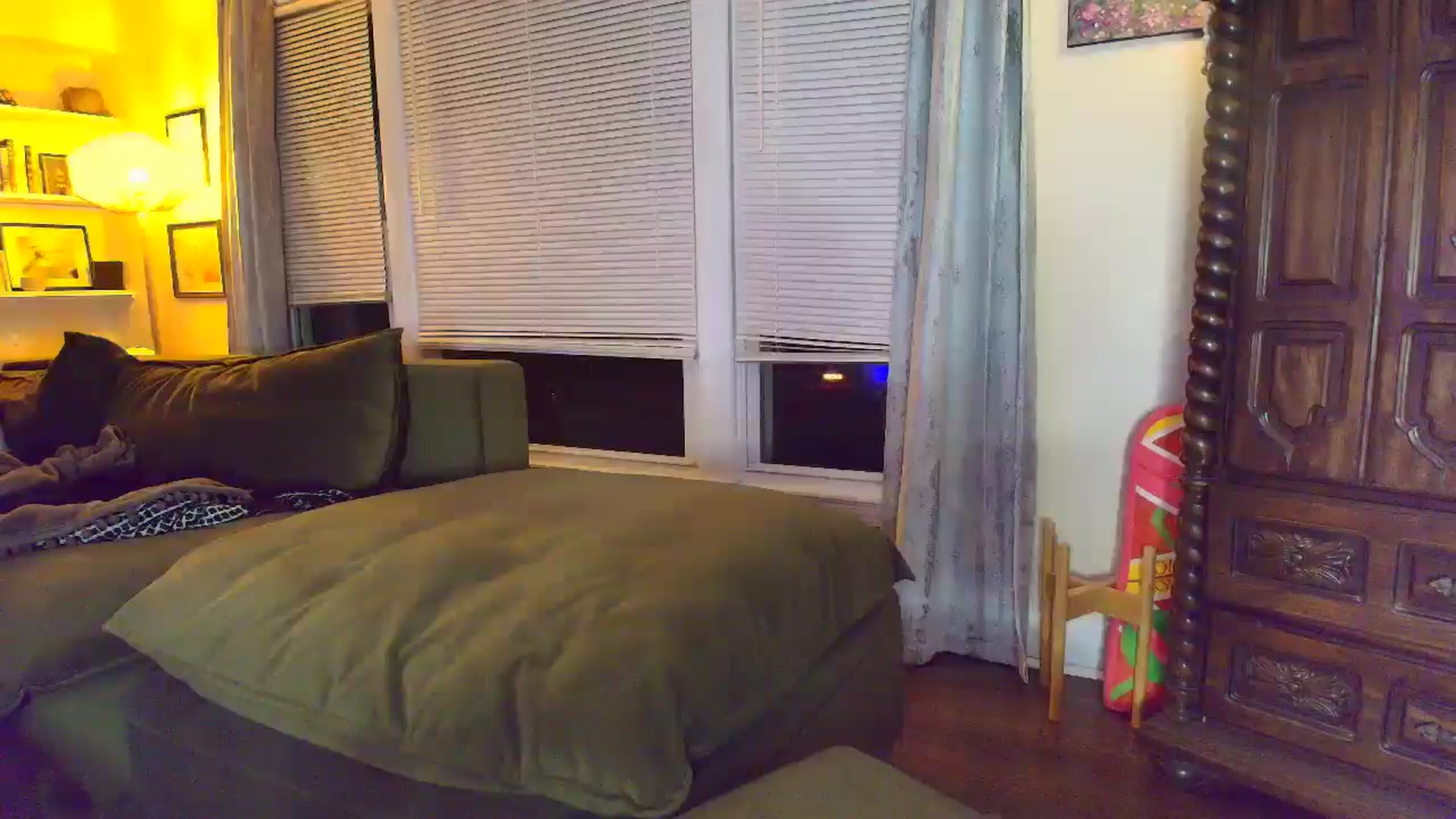 Gallery image thumbnail from Strawberrrri1's myfreecams stream on, 04/06/2025, 05:14 image 8 of 20