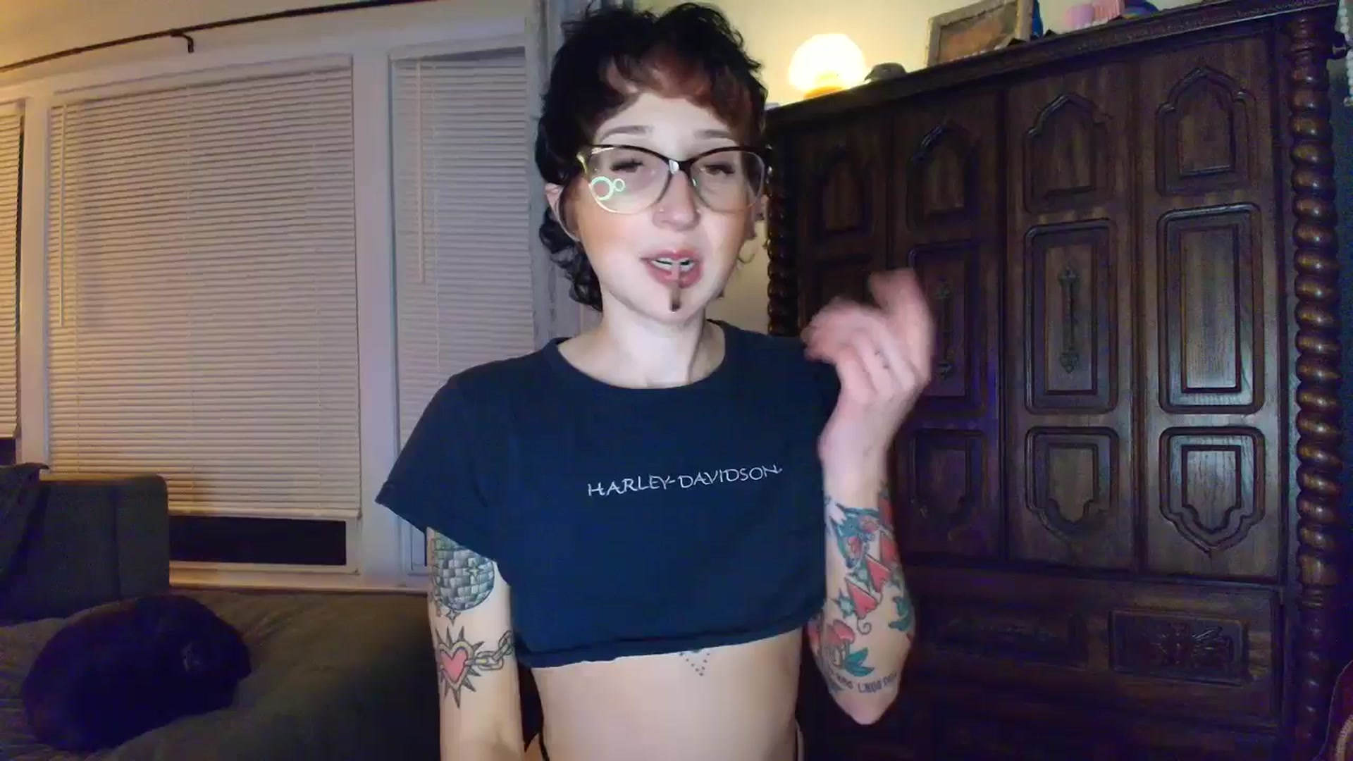 Gallery image thumbnail from Strawberrrri1's myfreecams stream on, 05/04/2025, 03:24 image 1 of 20