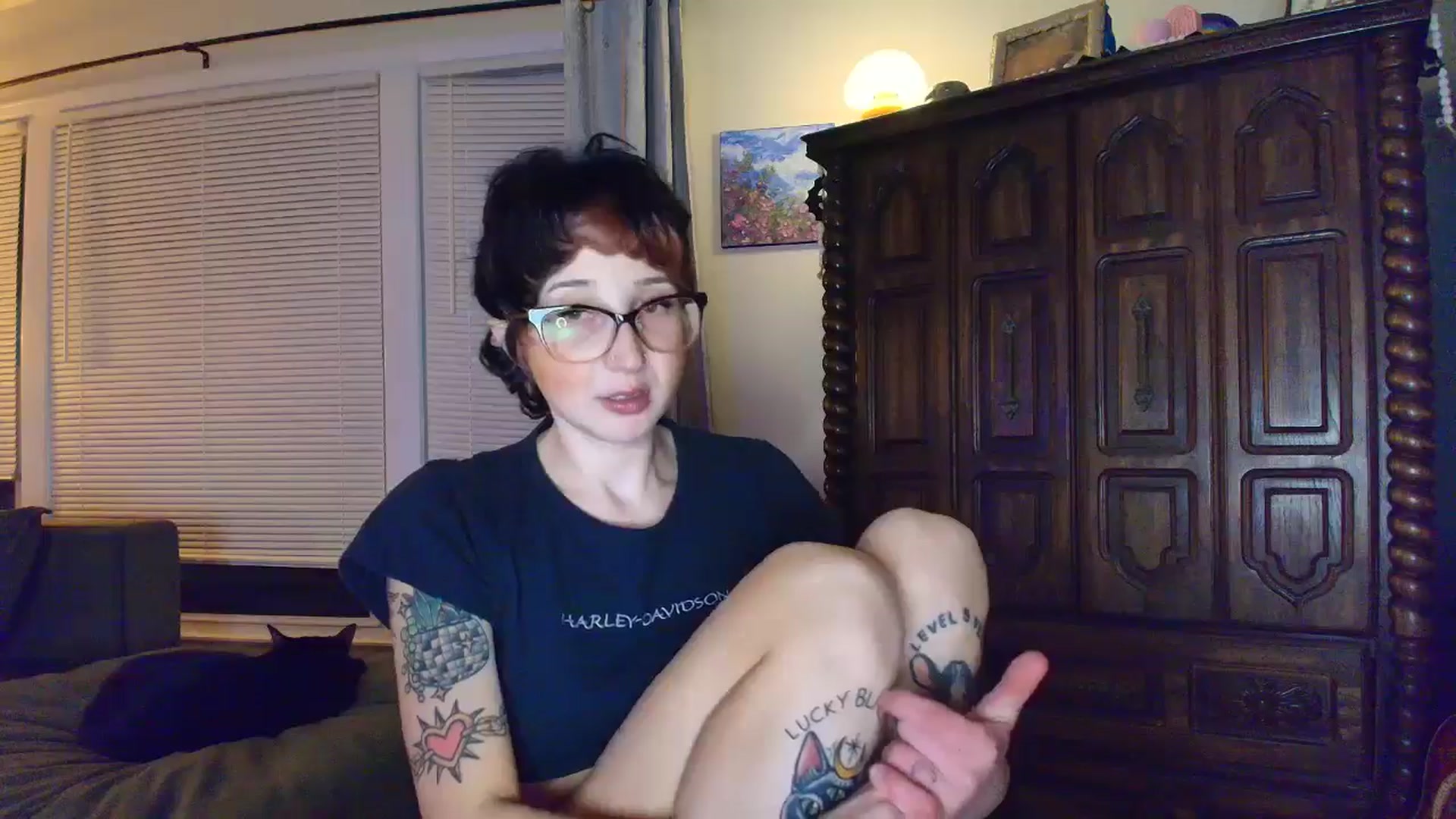 Gallery image thumbnail from Strawberrrri1's myfreecams stream on, 05/04/2025, 03:24 image 6 of 20