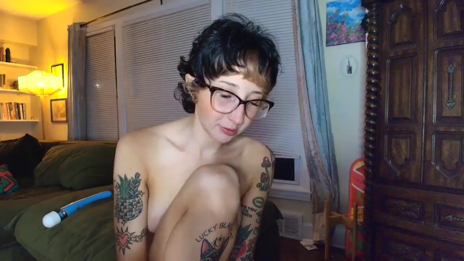 Gallery image thumbnail from Strawberrrri1's myfreecams stream on, 05/25/2025, 04:15 image 7 of 20