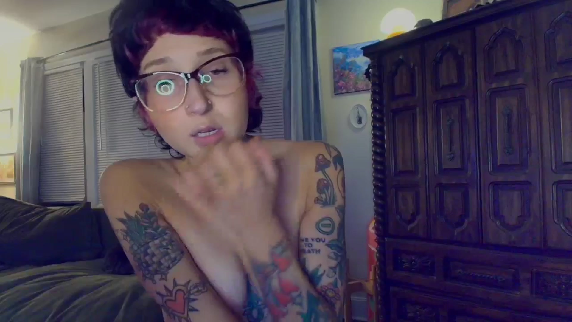 Gallery image thumbnail from Strawberrrri1's myfreecams stream on, 07/13/2025, 03:26 image 11 of 20