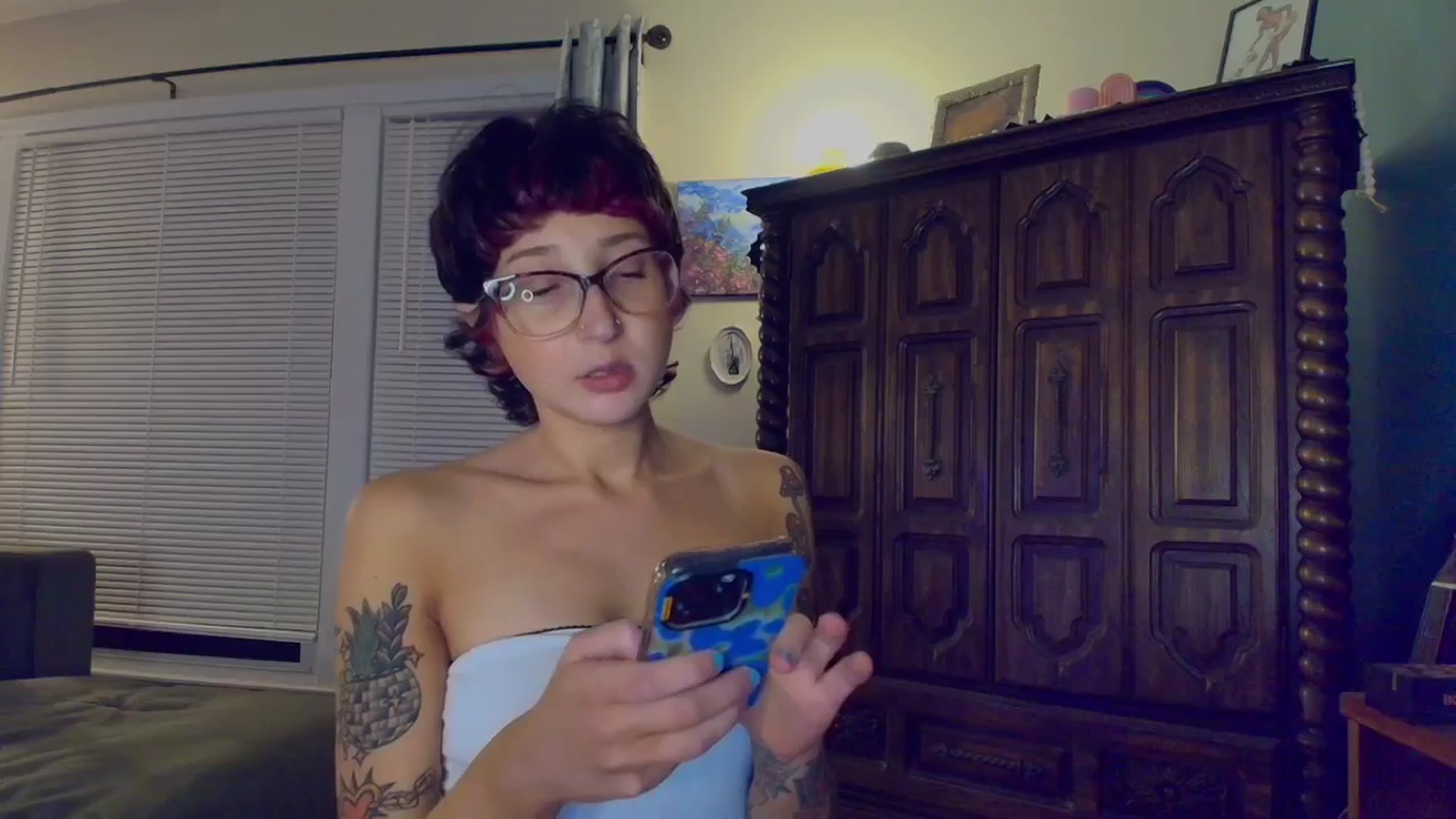 Gallery image thumbnail from Strawberrrri1's myfreecams stream on, 07/27/2025, 03:32 image 4 of 20