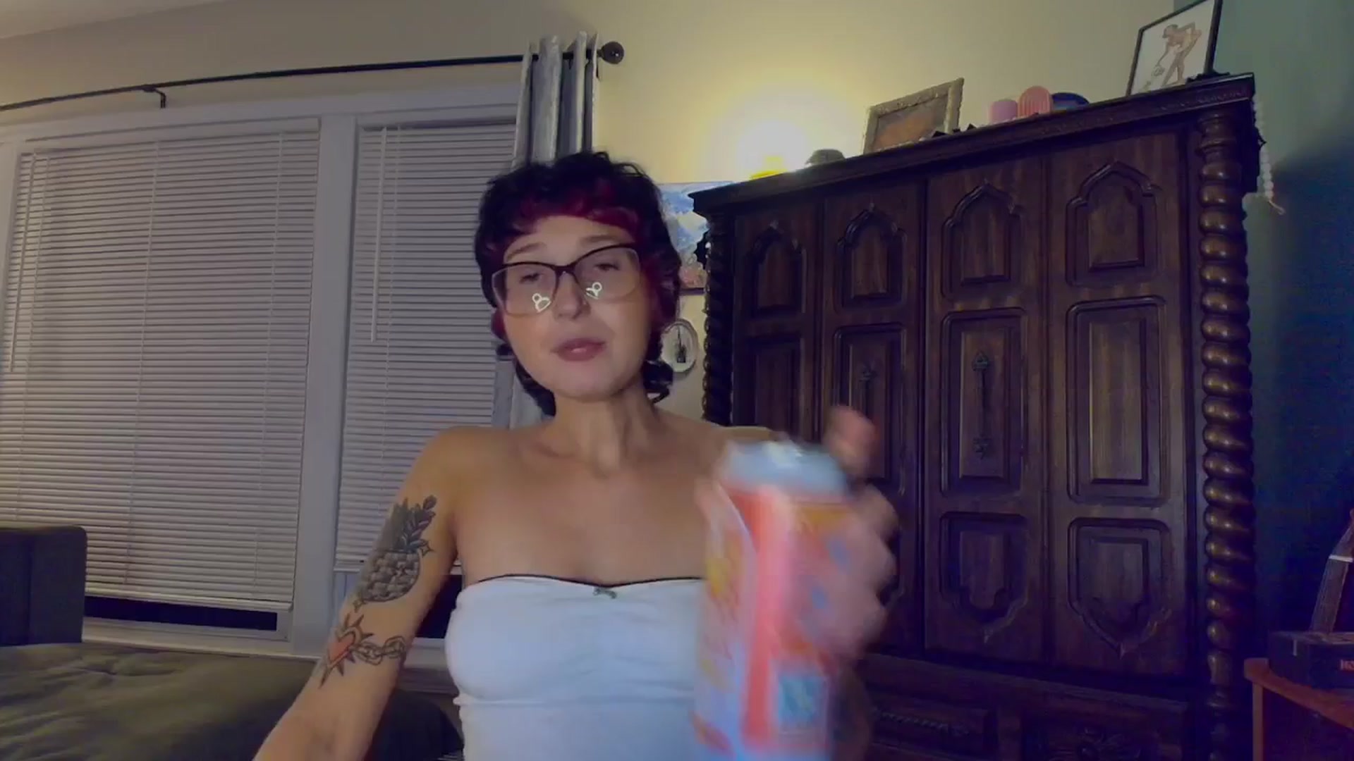 Gallery image thumbnail from Strawberrrri1's myfreecams stream on, 07/27/2025, 03:32 image 7 of 20
