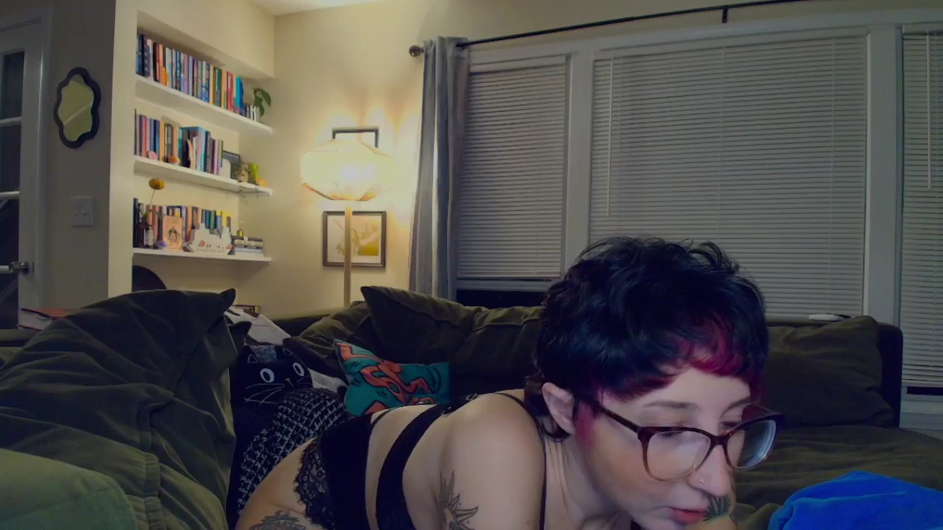 Gallery image thumbnail from Strawberrrri1's myfreecams stream on, 09/28/2025, 03:32 image 2 of 20