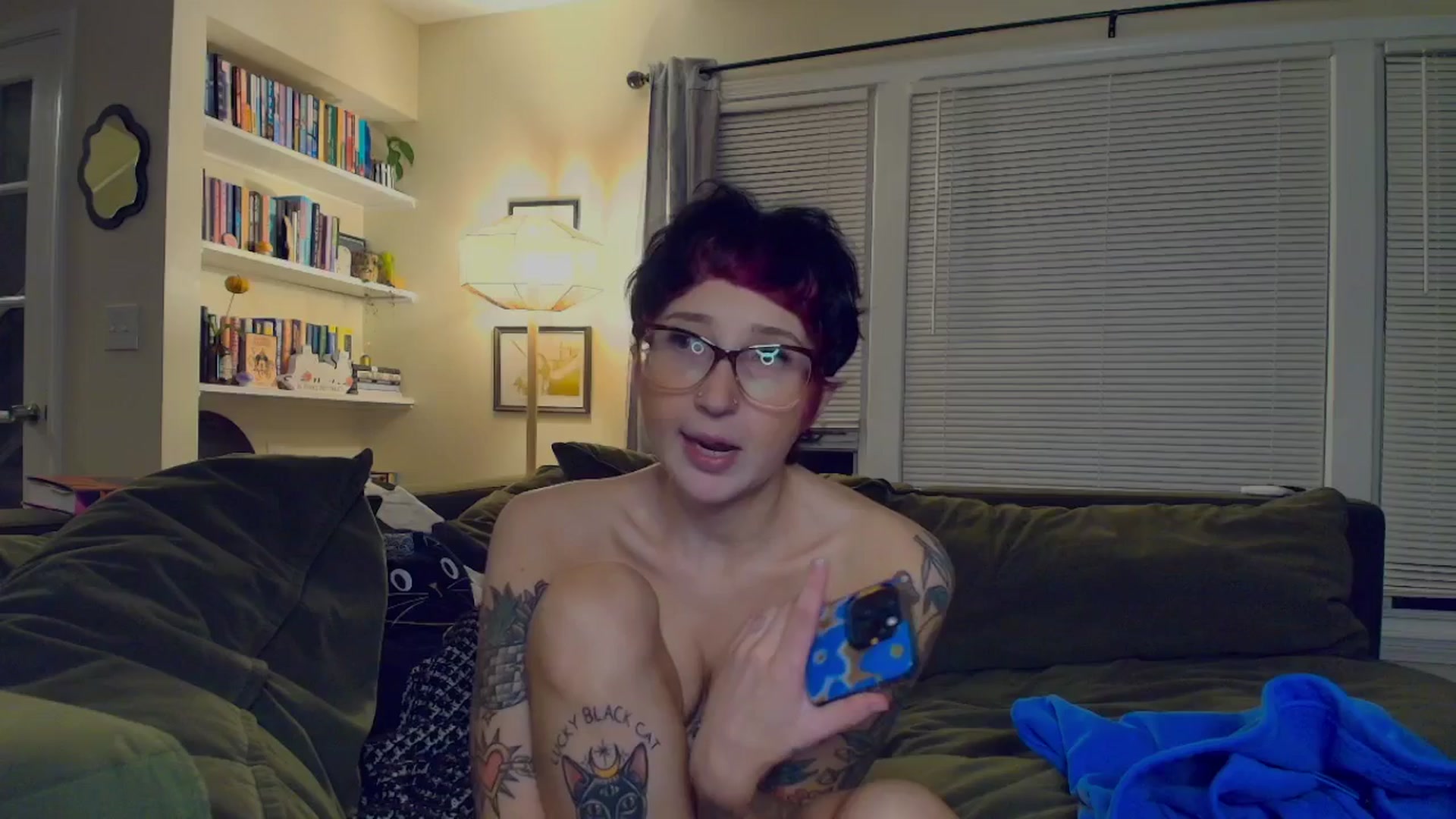 Gallery image thumbnail from Strawberrrri1's myfreecams stream on, 09/28/2025, 03:32 image 6 of 20