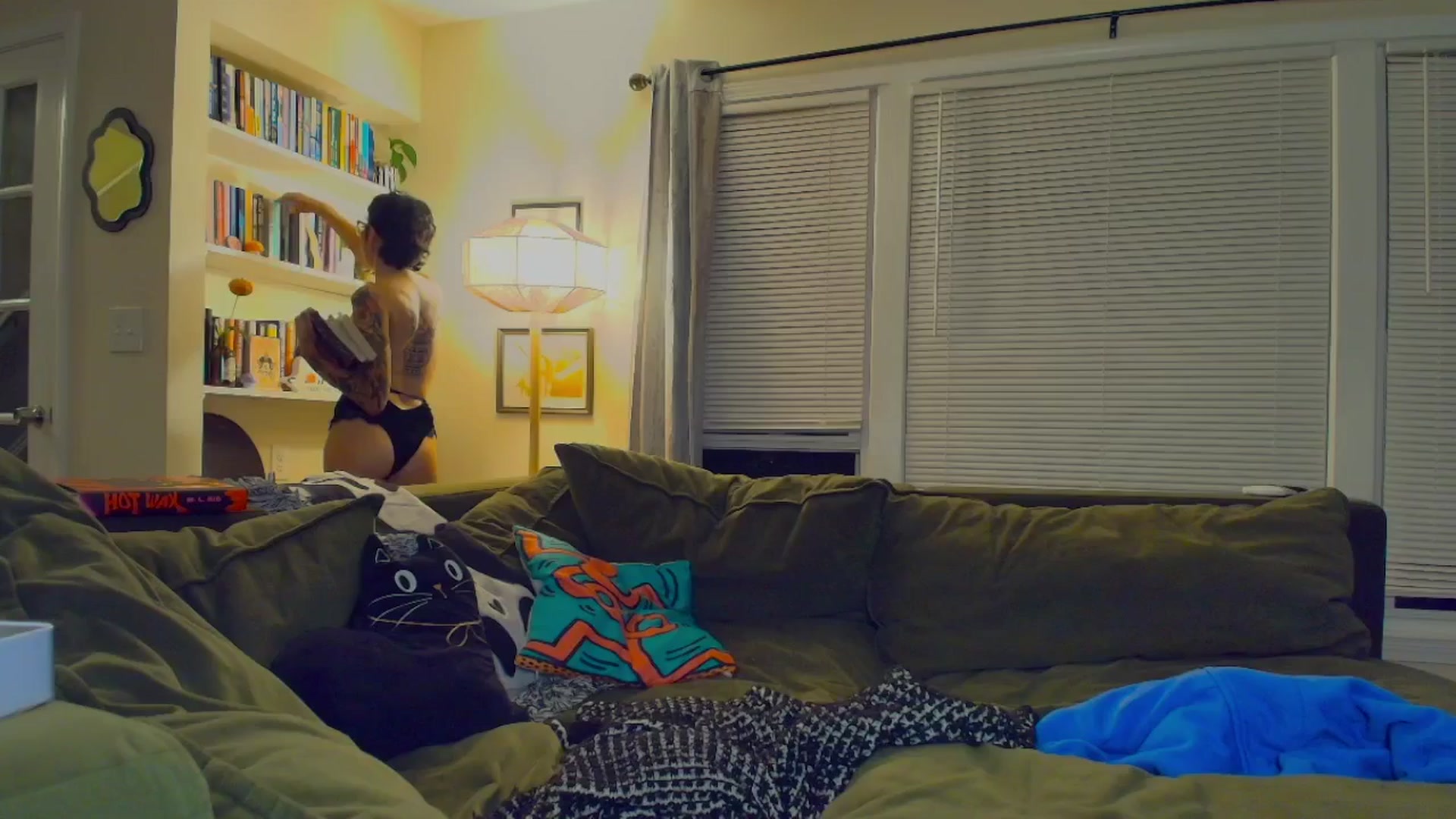Gallery image thumbnail from Strawberrrri1's myfreecams stream on, 09/28/2025, 03:32 image 15 of 20