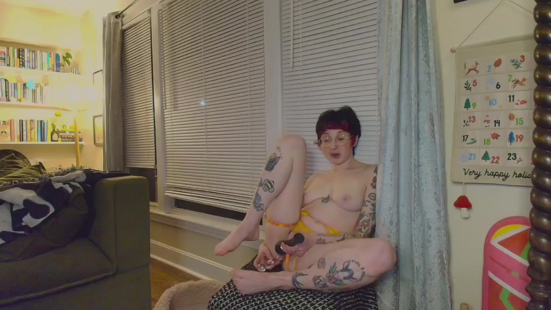 Gallery image thumbnail from Strawberrrri1's myfreecams stream on, 12/21/2025, 03:30 image 17 of 20