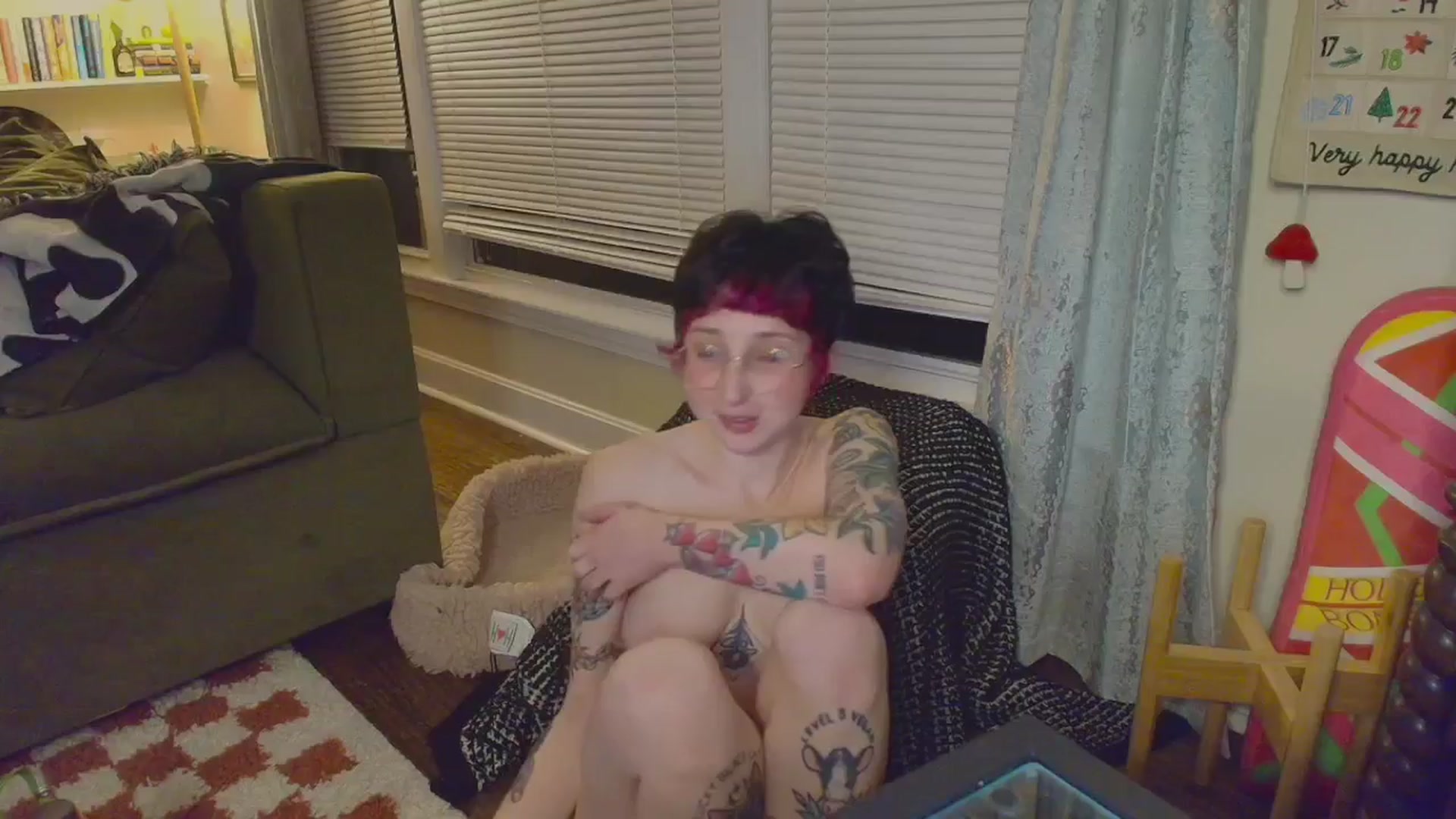 Gallery image thumbnail from Strawberrrri1's myfreecams stream on, 12/21/2025, 03:30 image 20 of 20
