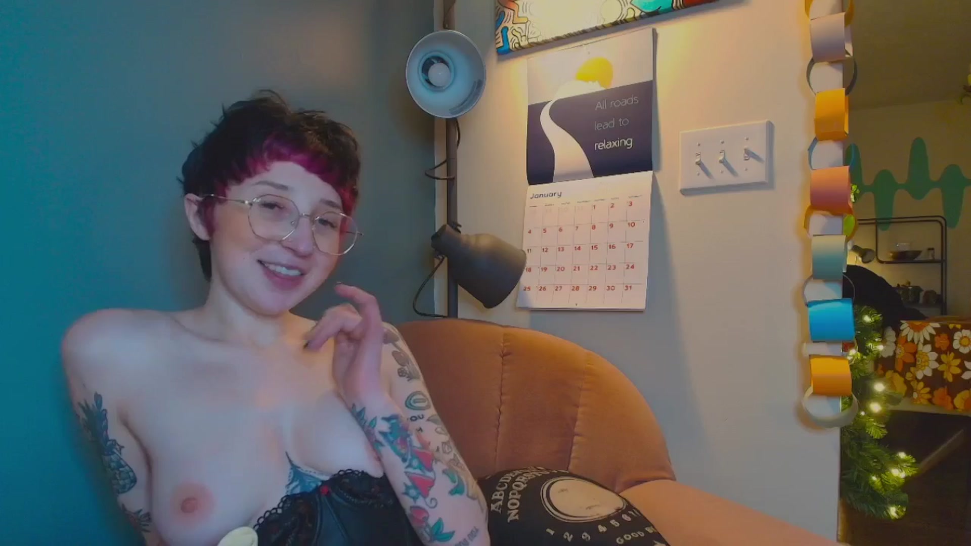 Gallery image thumbnail from Strawberrrri1's myfreecams stream on, 01/05/2026, 03:32 image 9 of 20