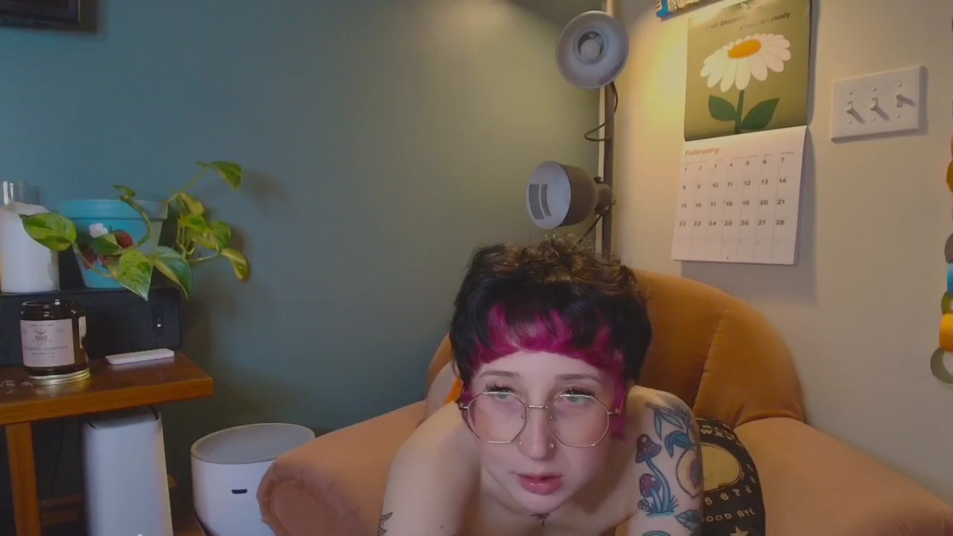 Gallery image thumbnail from Strawberrrri1's myfreecams stream on, 02/21/2026, 03:11 image 18 of 20