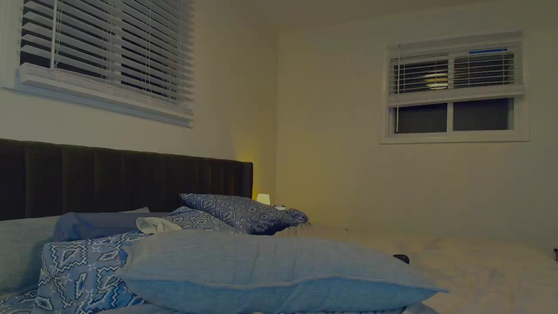 Gallery image thumbnail from Strawberrrri1's myfreecams stream on, 08/22/2026, 02:39 image 19 of 20