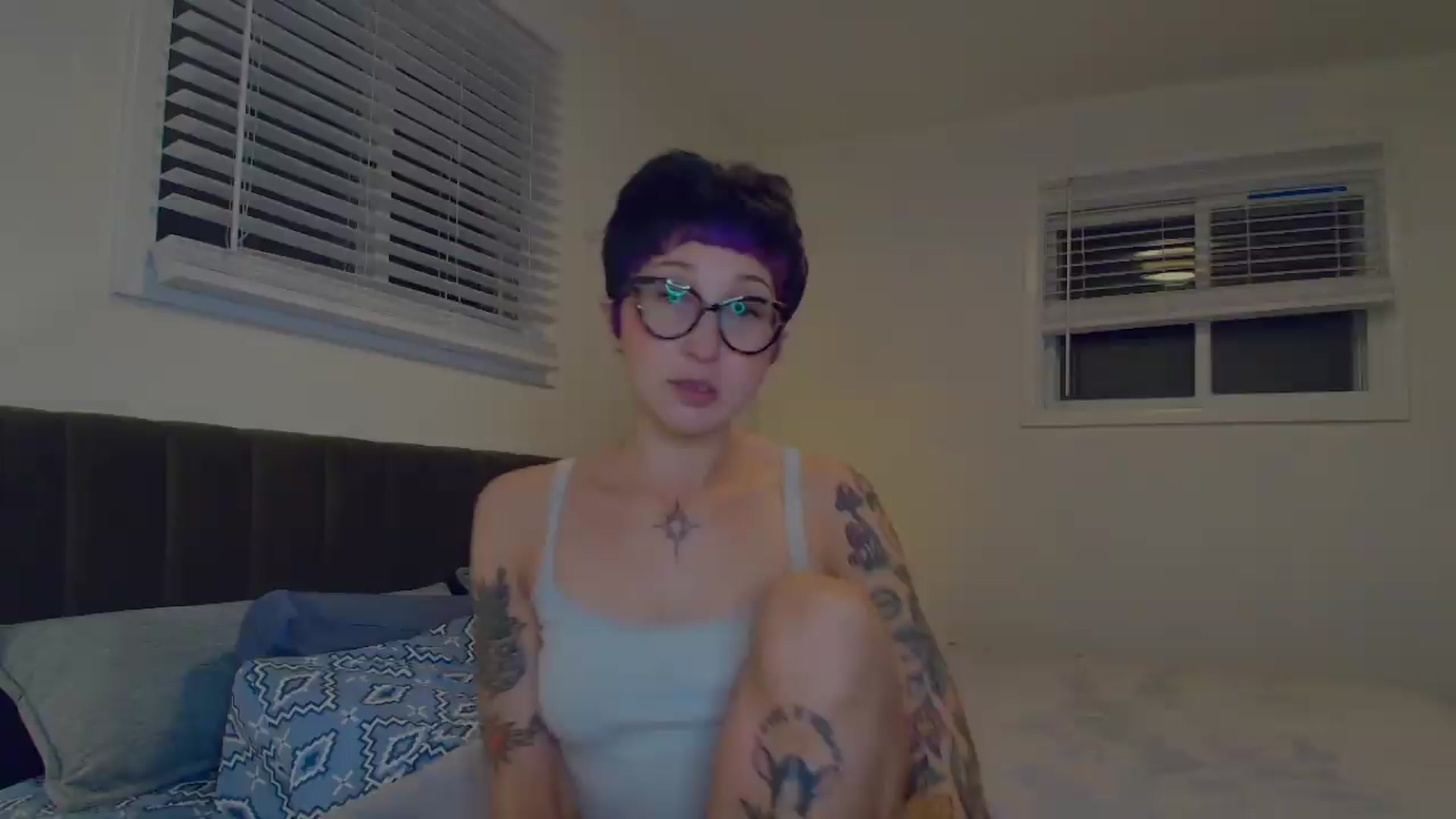 Gallery image thumbnail from Strawberrrri1's myfreecams stream on, 08/22/2026, 02:39 image 1 of 20