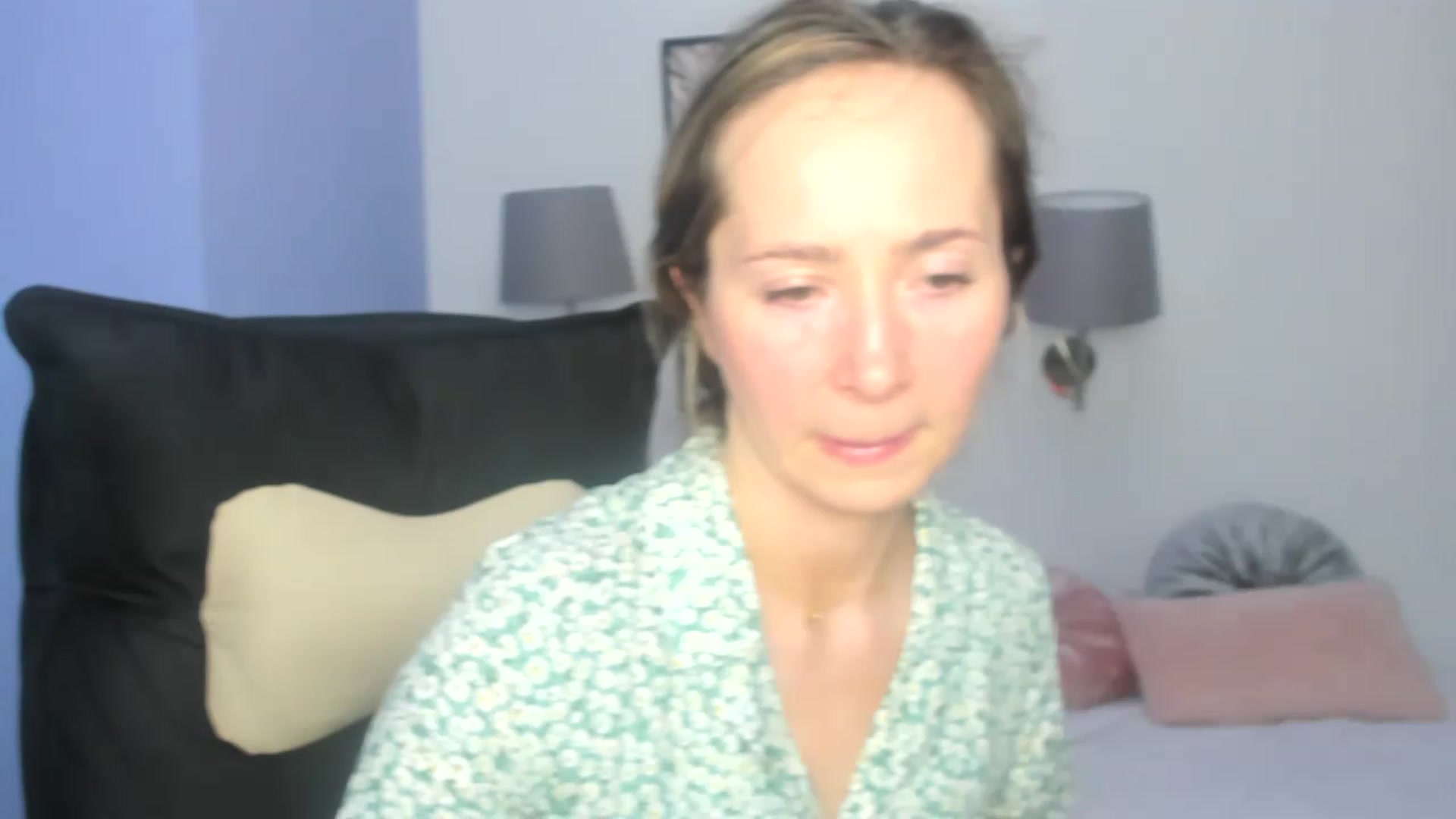 Gallery image thumbnail from Strawberrys2's myfreecams stream on, 04/09/2023, 16:32 image 18 of 20