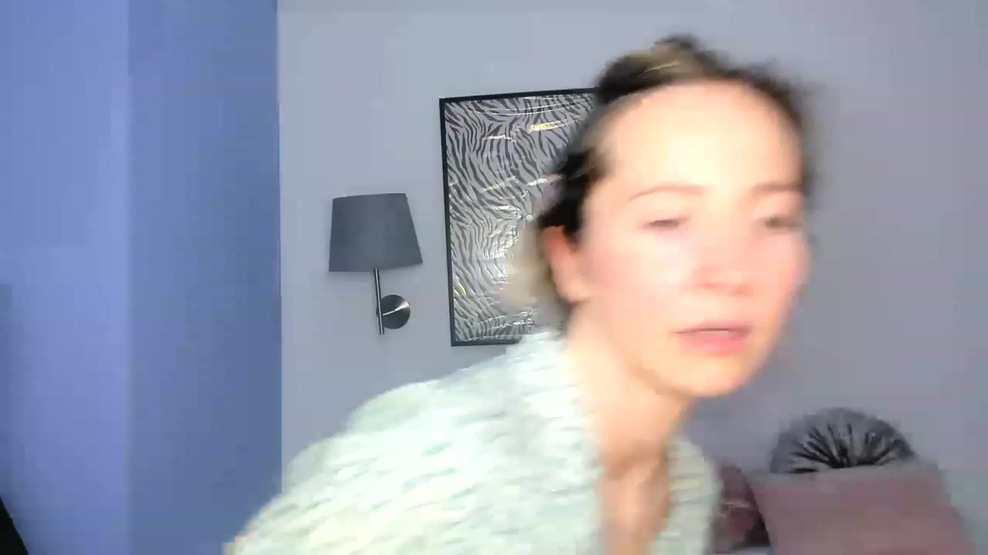 Gallery image thumbnail from Strawberrys2's myfreecams stream on, 04/09/2023, 17:24 image 3 of 20